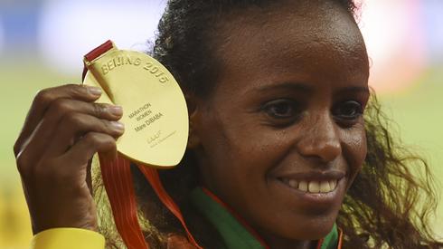 Mare Dibaba (fot. AFP)