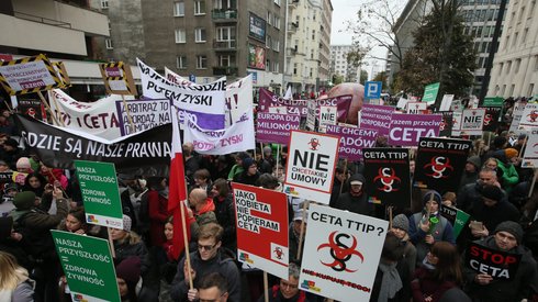 Protest w Warszawie, fot. Kuba Atys/Agencja Gazeta