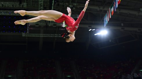 16-letnia Fan Yilin jest jedną z faworytek zawodów gimnastycznych. Obecnie trwają eliminacje. (Fot. Emmanuel Dunand/AFP)