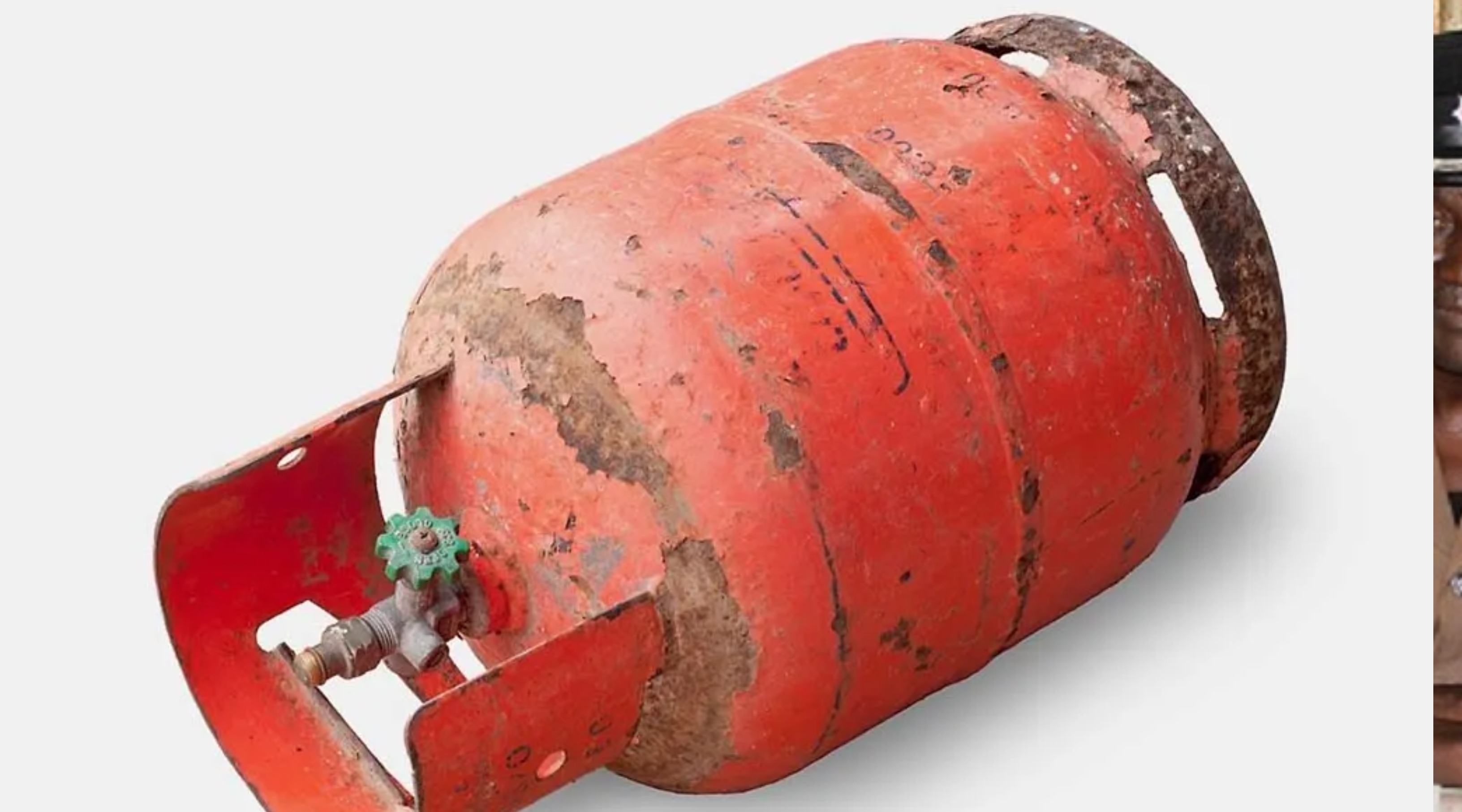 Damaged but repaired gas cylinders can kill you; stop buying - Fire Service warns
