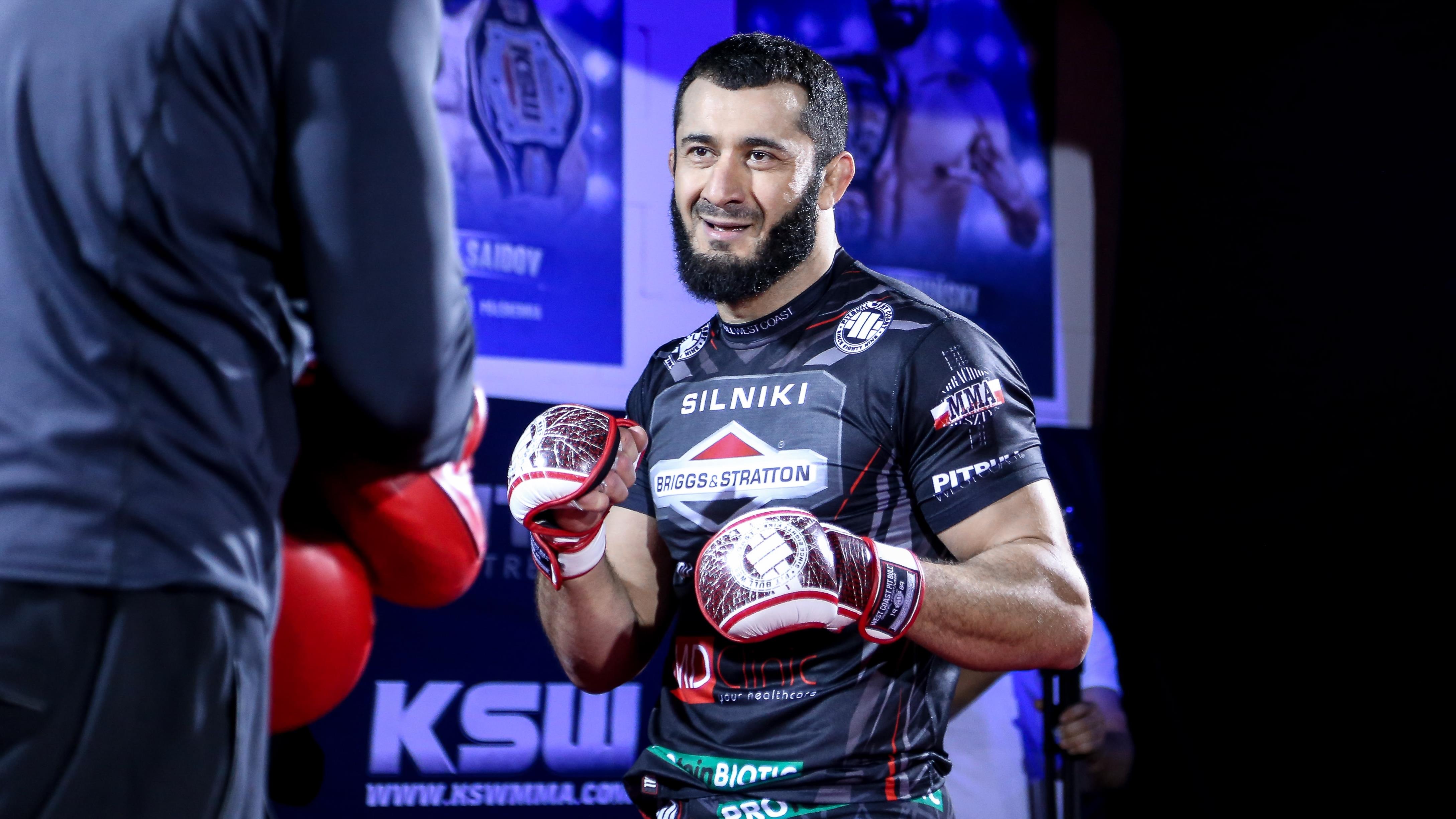 Mamed Khalidov Żona, Oszukuje Cie Brachu Mcgregor Przedstawia Dowod Ze Zona Poiriera Ma Wobec Niego Lubiezne Plany Lowking Pl - Jul 03, 2021 · gwiazdor federacji ksw damian janikowski w swoich mediach społecznościowych opowiada dowcip o krzysztofie gutowskim.