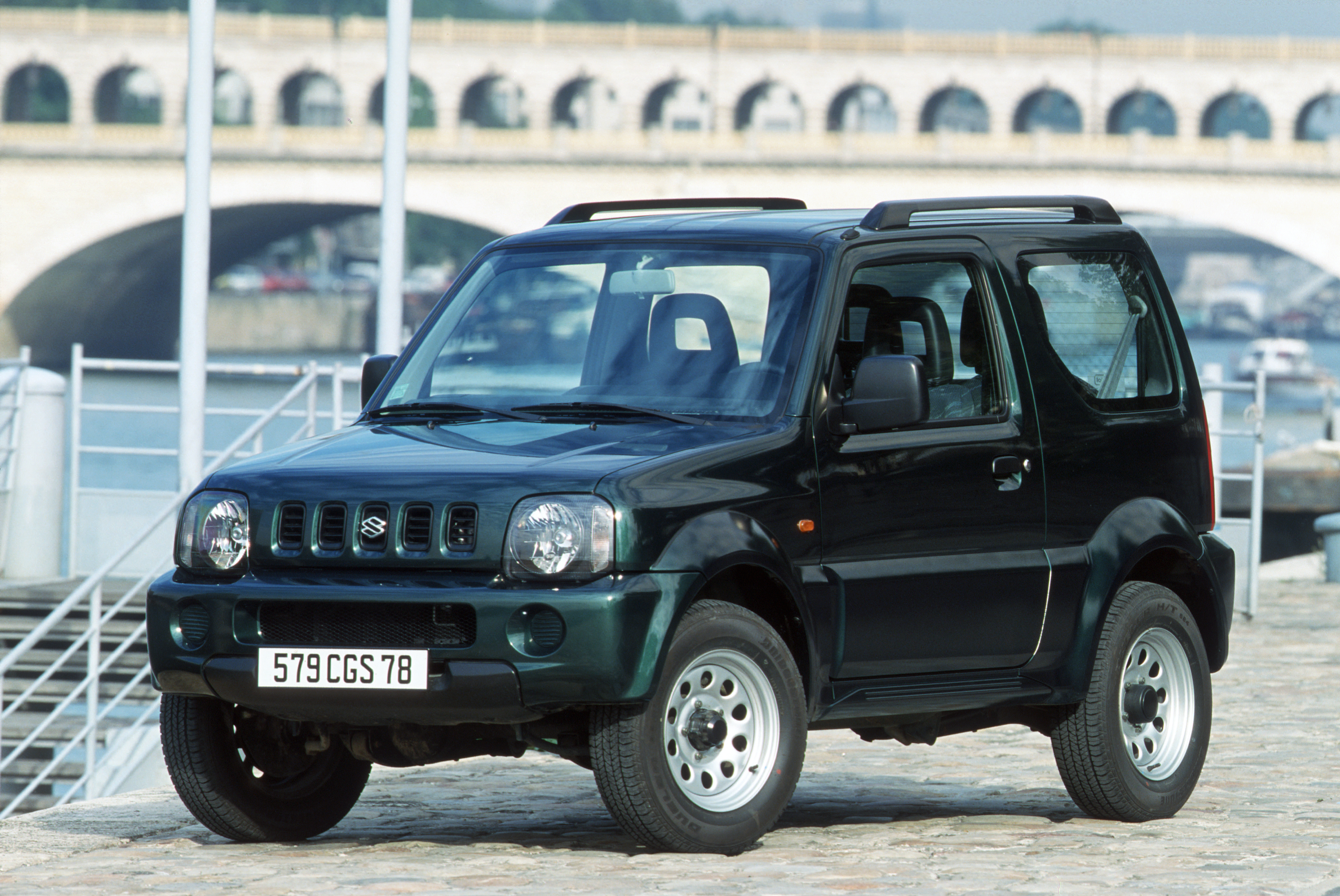 Suzuki Jimny testy i recenzje, zdjęcia, opinie, dane