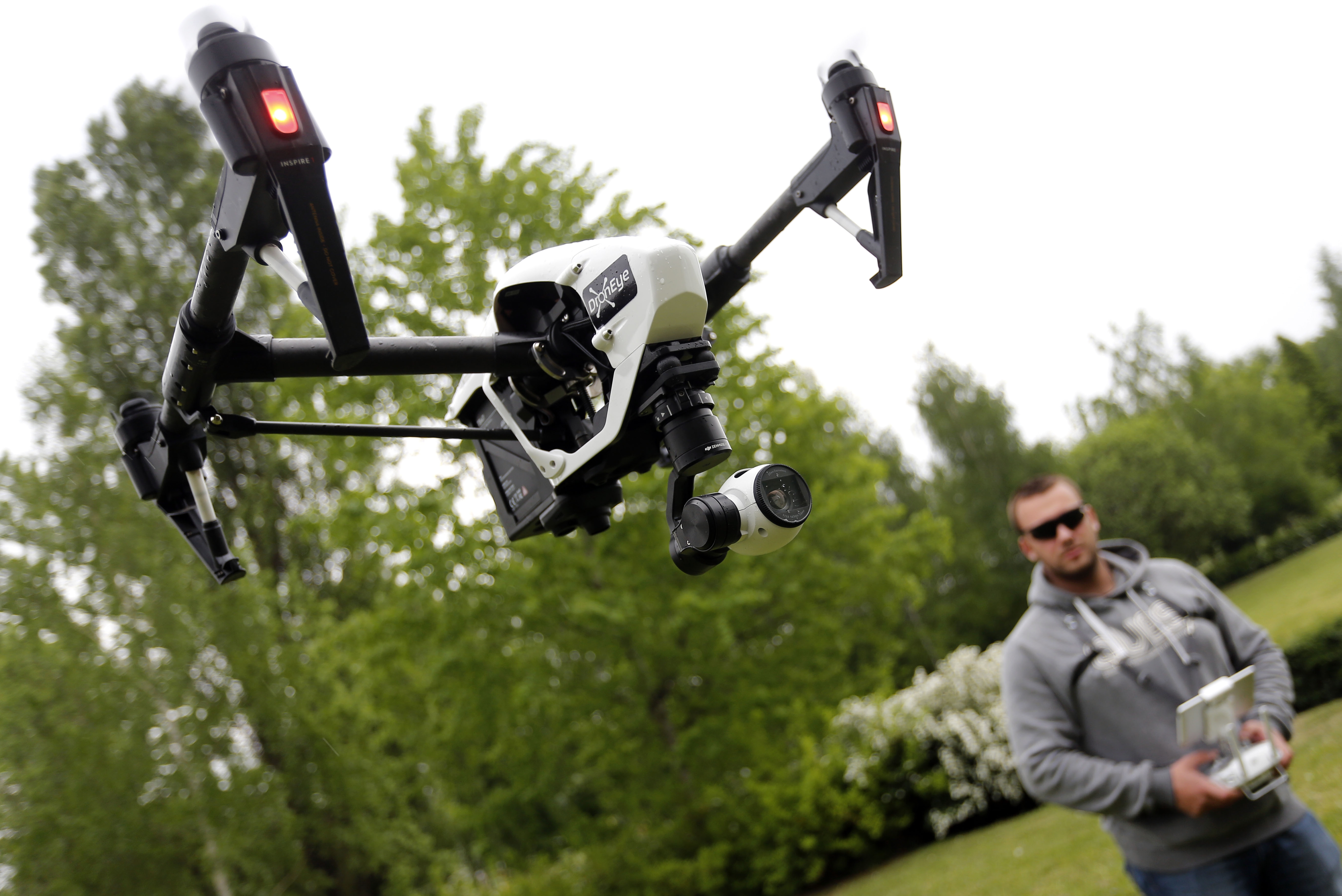Kursy na pilotaż dronów będą droższe