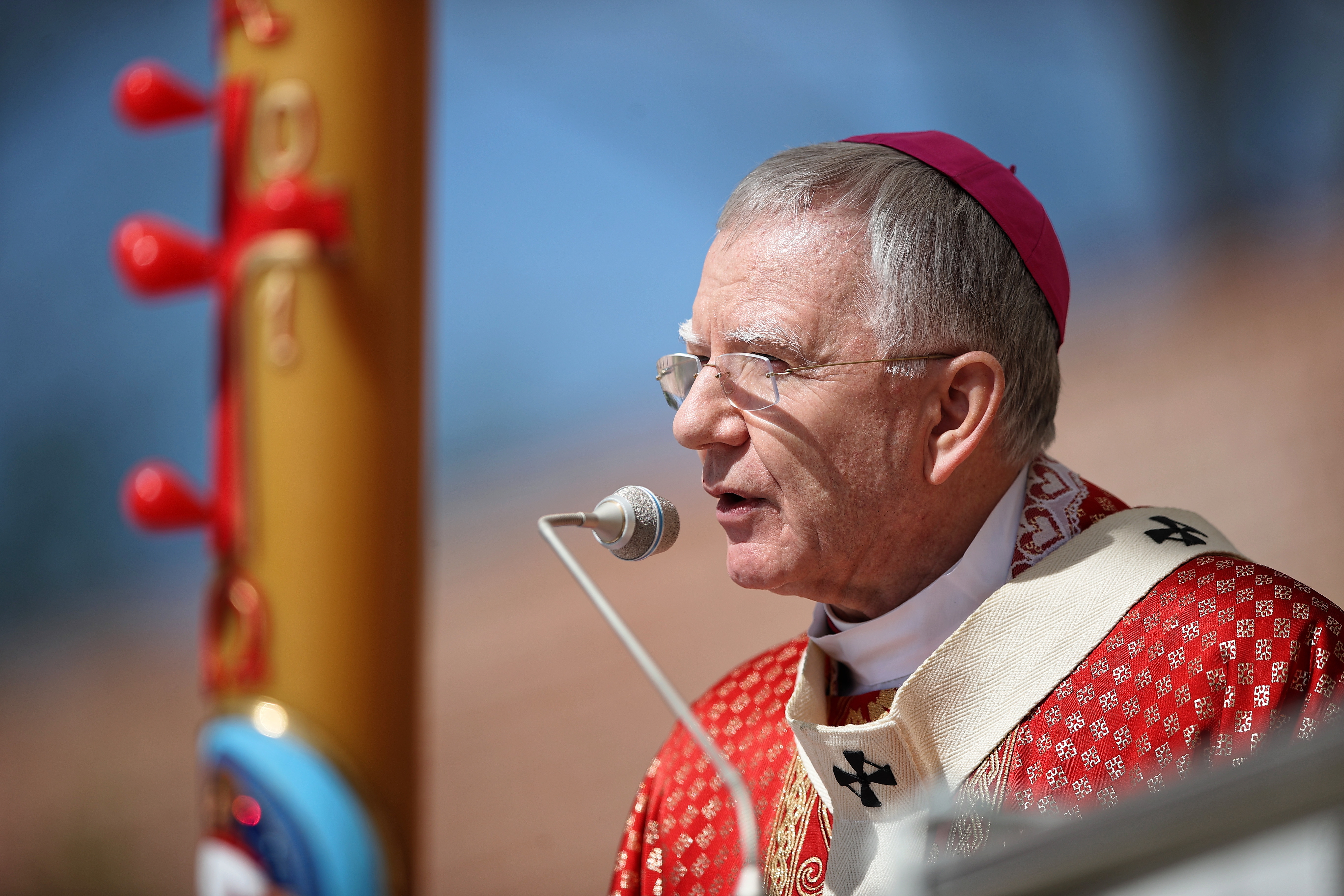 Arcybiskup Marek Jędraszewski chwali Zakopane za sprzeciw wobec przepisów antyprzemocowych - Polska - Vimarsana News