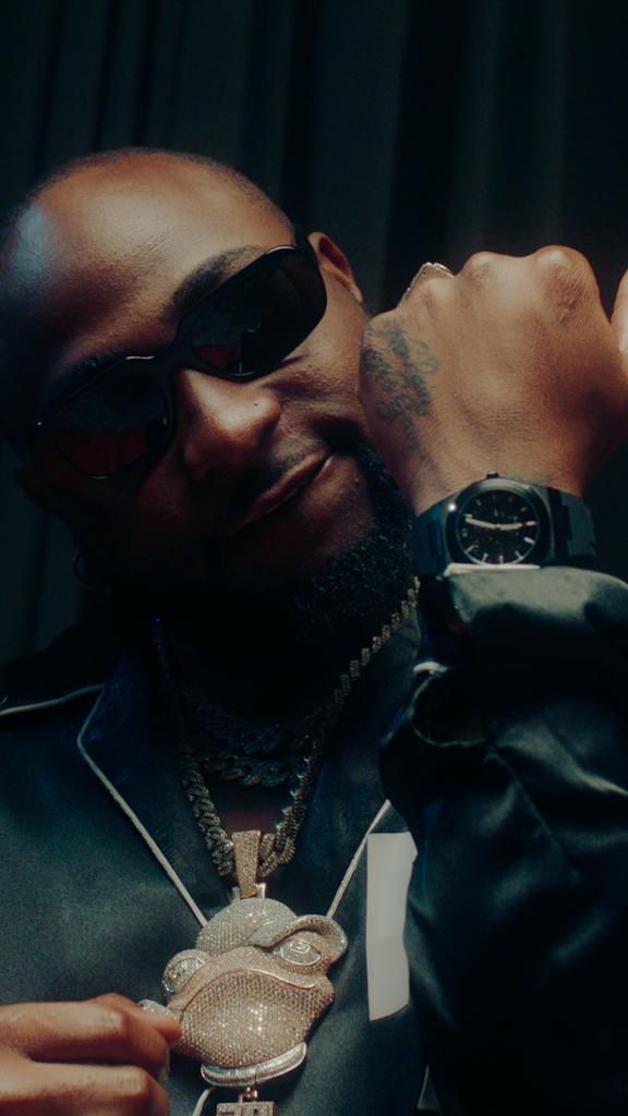 What is Bay Ice cooking with Davido?