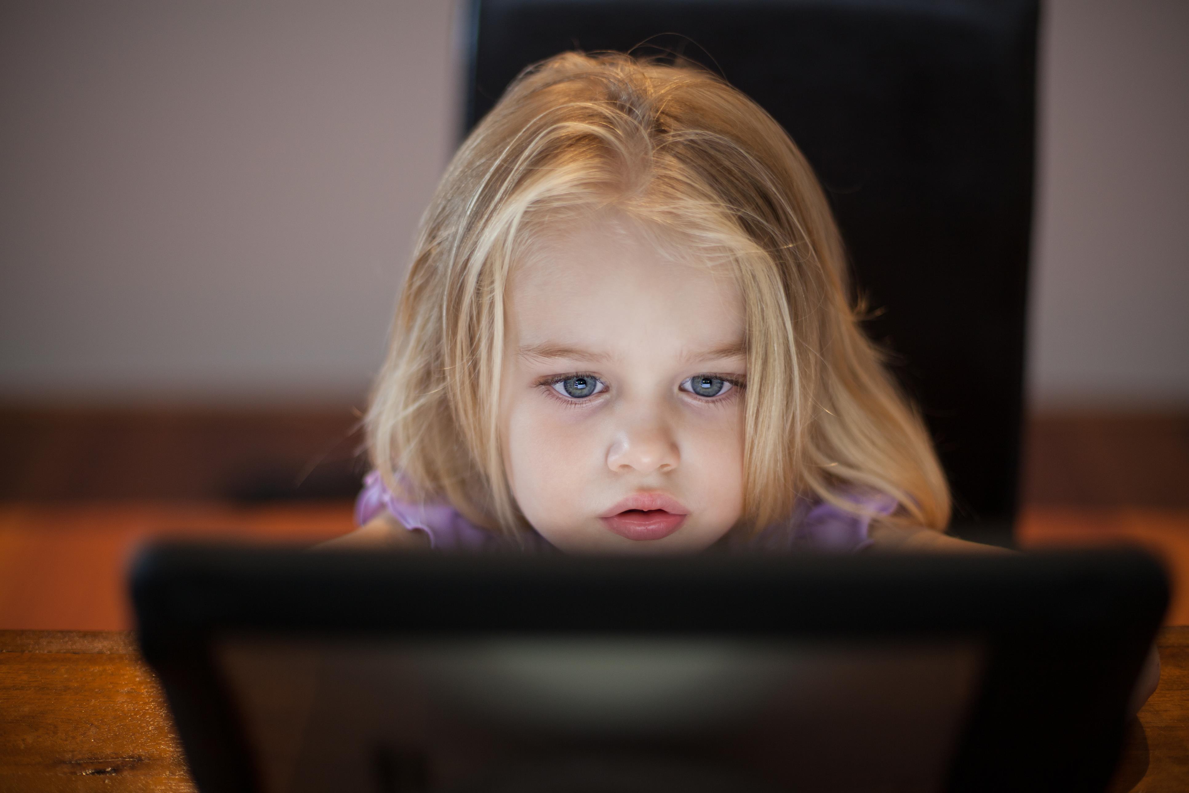 Jak Oderwać Dziecko Od Komputera I Internetu Porady Dla