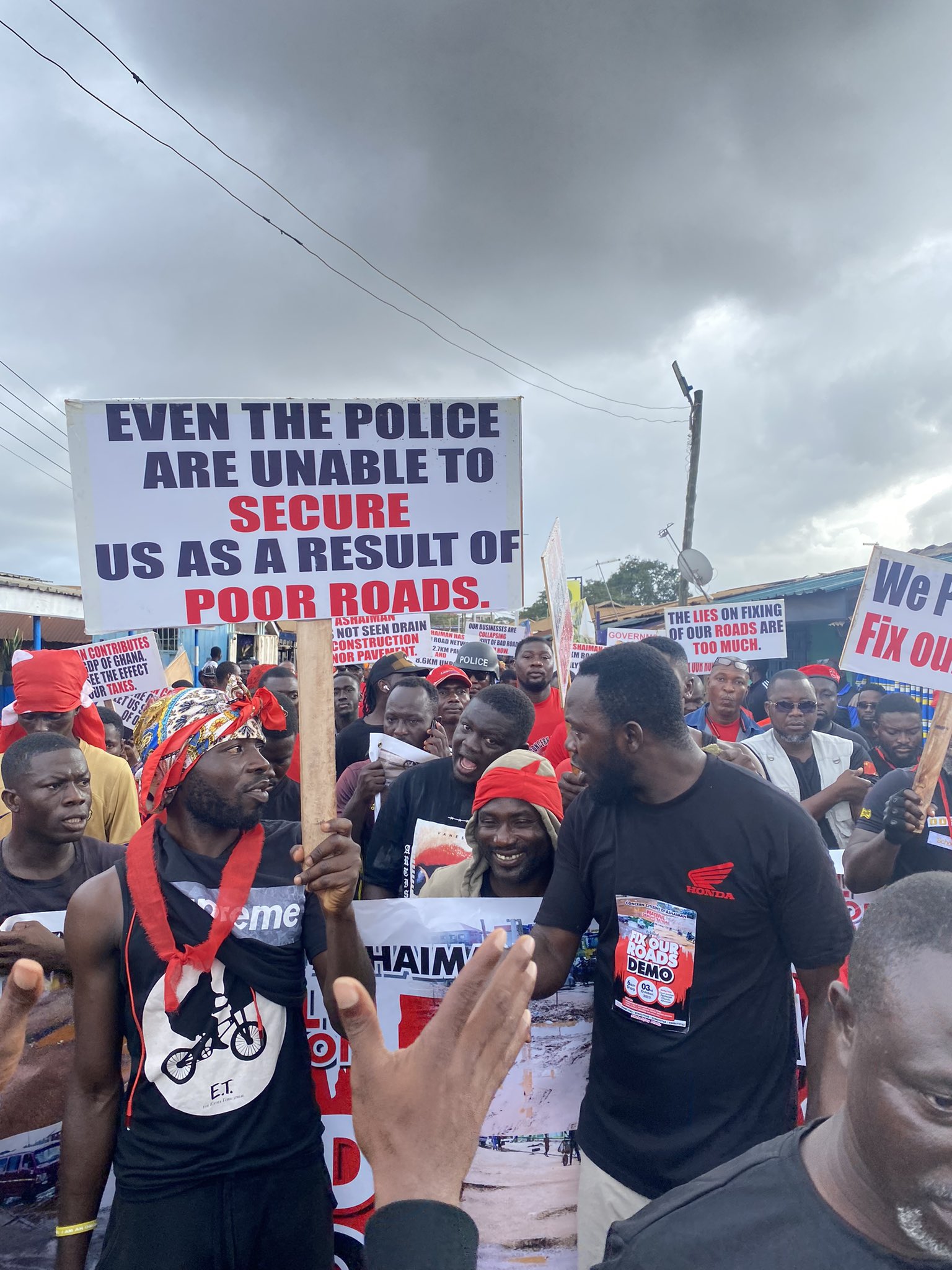 Ashaiman residents stage a massive demonstration over poor roads in their community