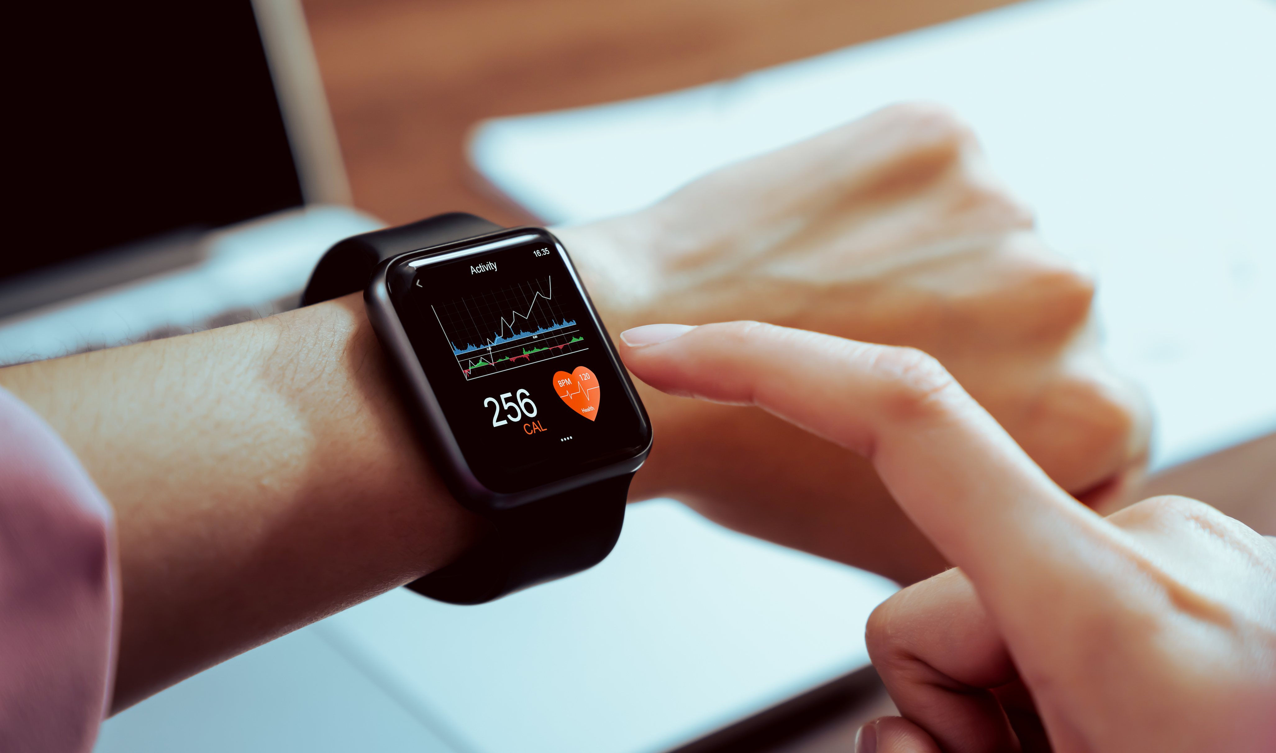 Najlepsze smartwatche z pulsoksymetrami i innymi funkcjami zdrowotnymi -  Life - Forbes.pl