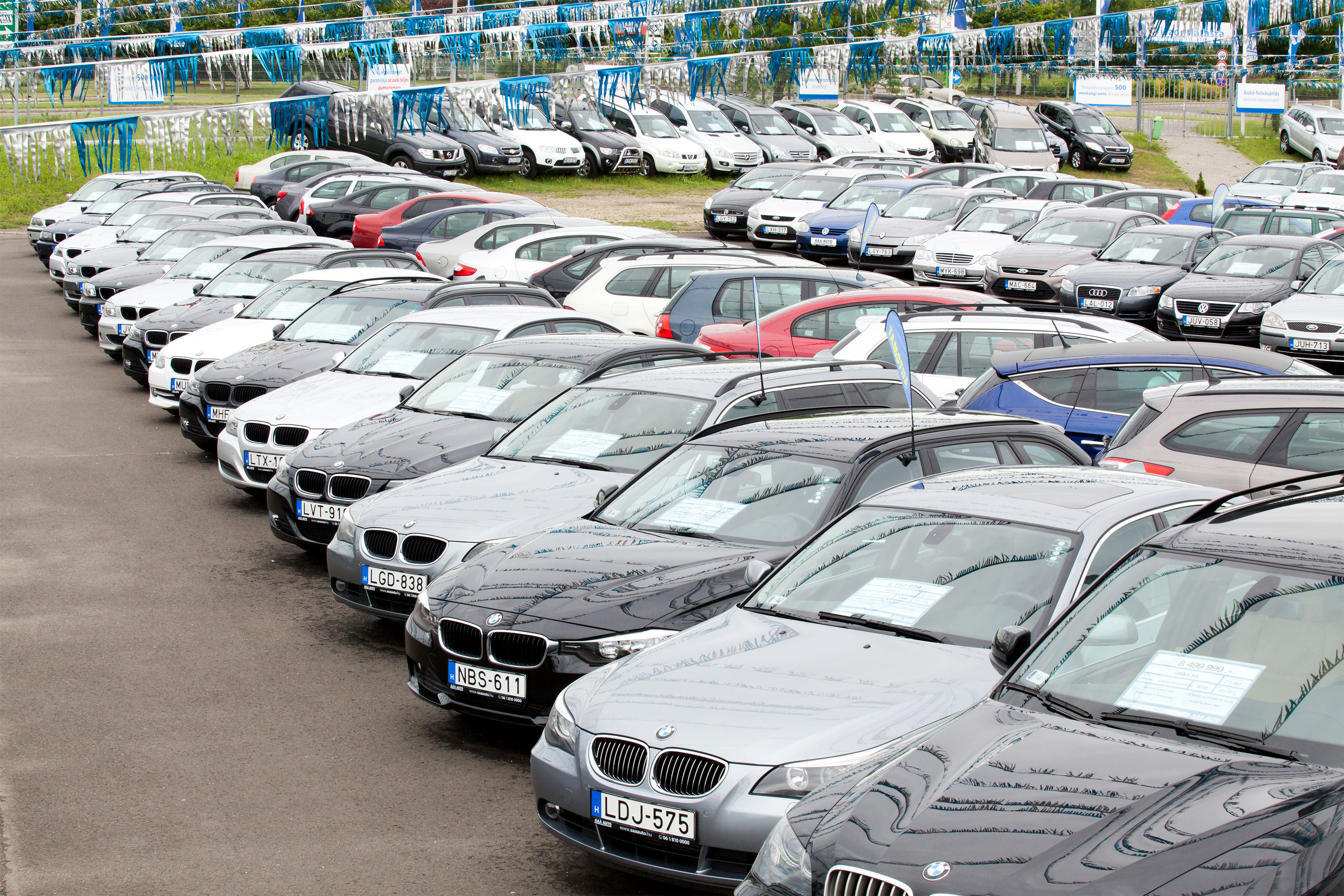 Közel 1000 darab használt autóból válogathatunk Budaörsön! - Blikk