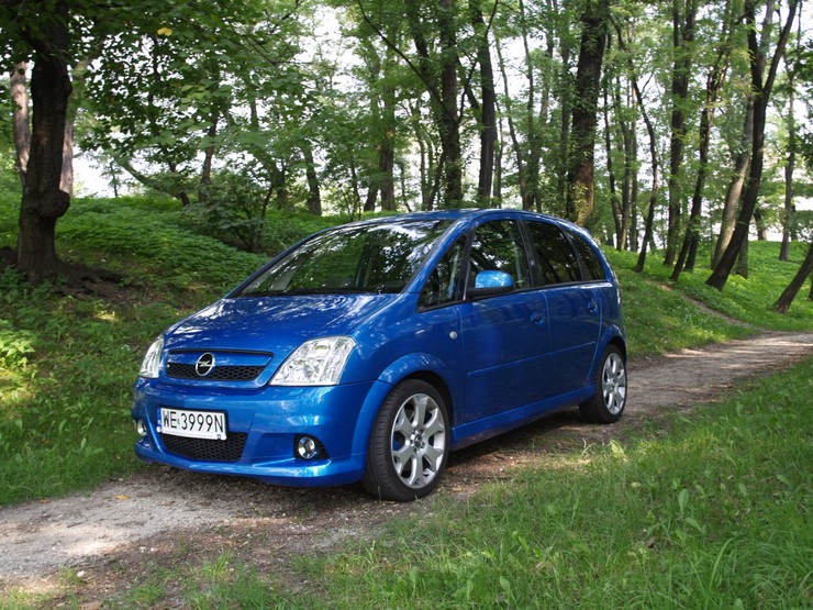 Meriva бампер opc