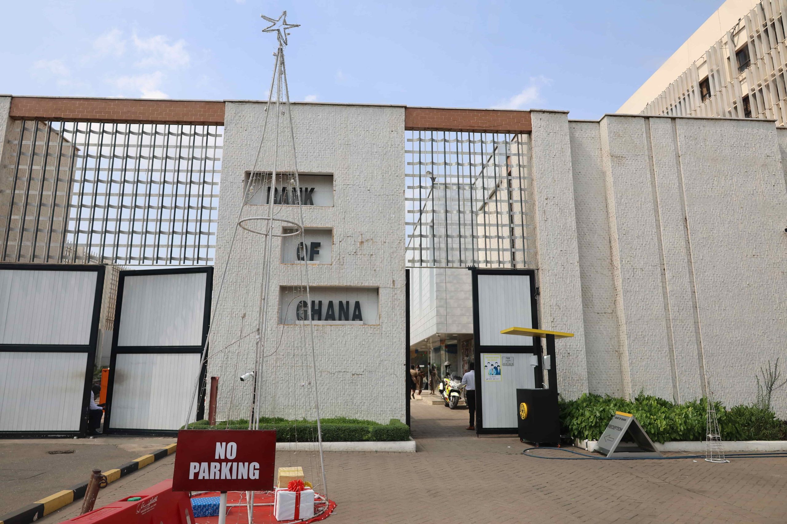 Stop construction of $250m Bank of Ghana\'s new head office — Dormaahene tells Nana Addo