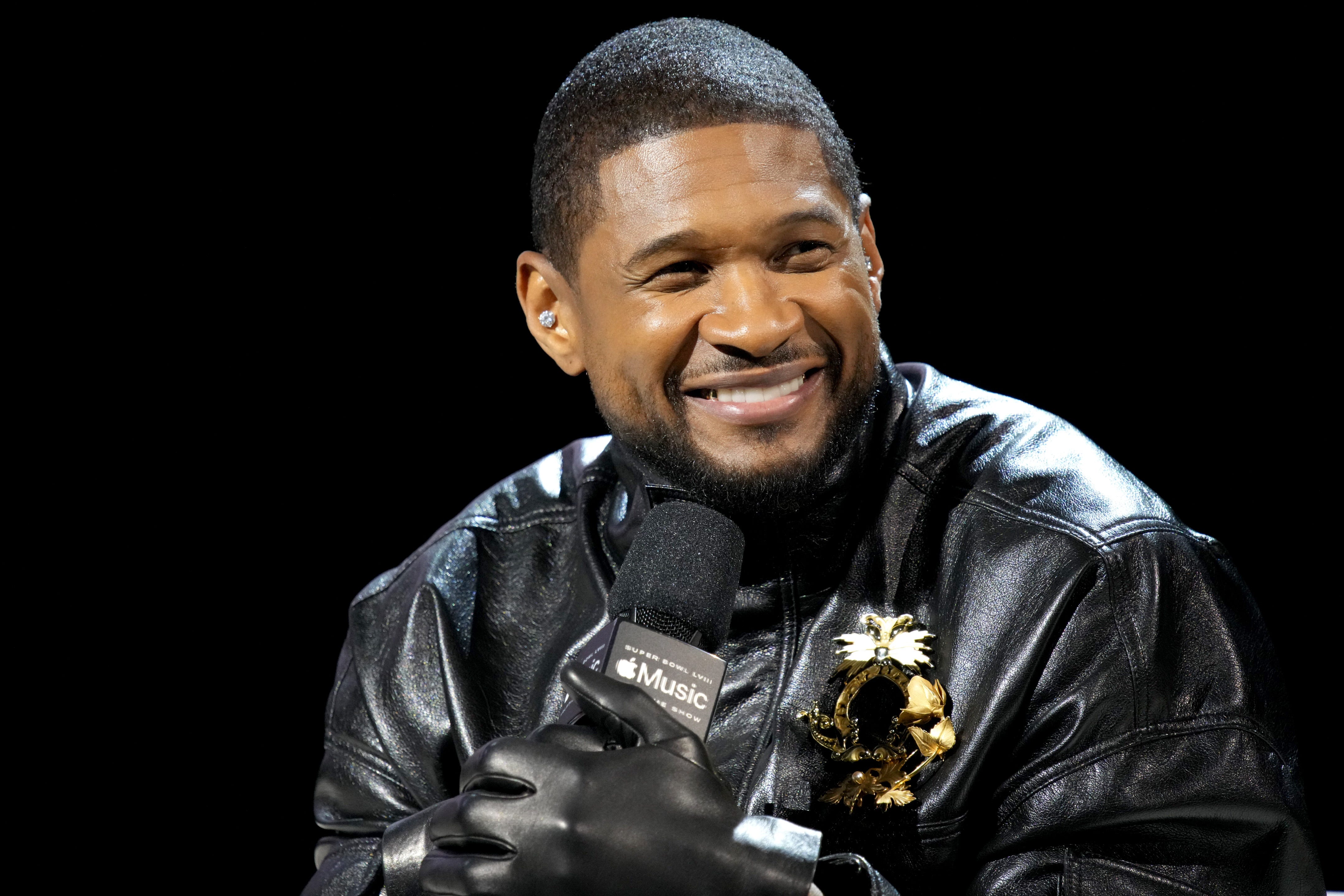 Usher to get married to his girlfriend Jennifer Goicoechea in Las Vegas  after Super Bowl halftime performance