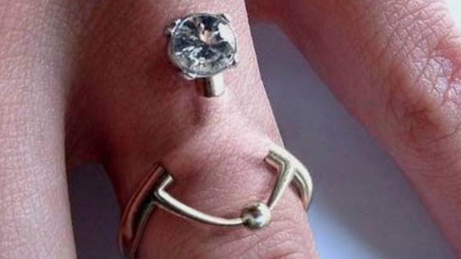 Forget about 18 karat engagement ring; finger piercing is the new trend  among lovers | Pulse Ghana
