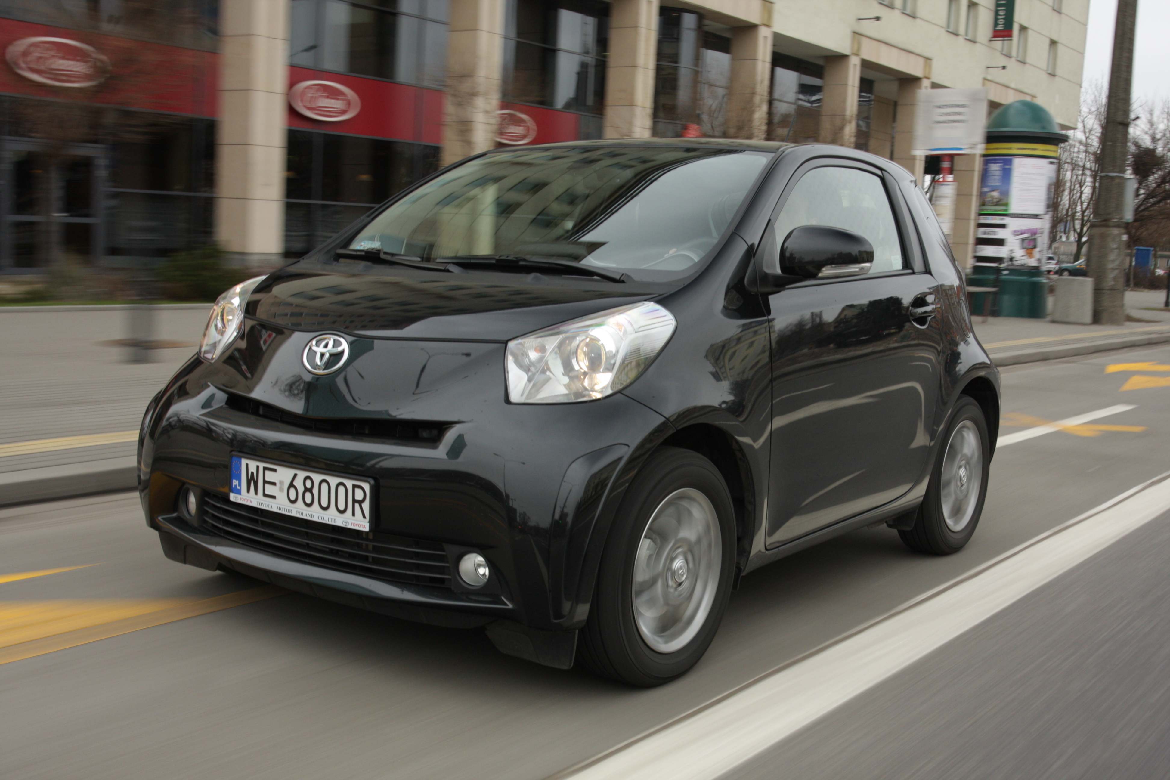 Toyota IQ testy i recenzje, zdjęcia, opinie, dane techniczne