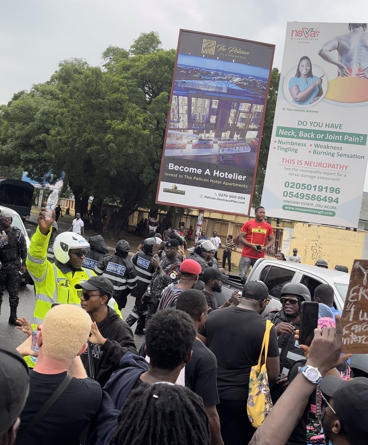 Protestors reject food and drinks