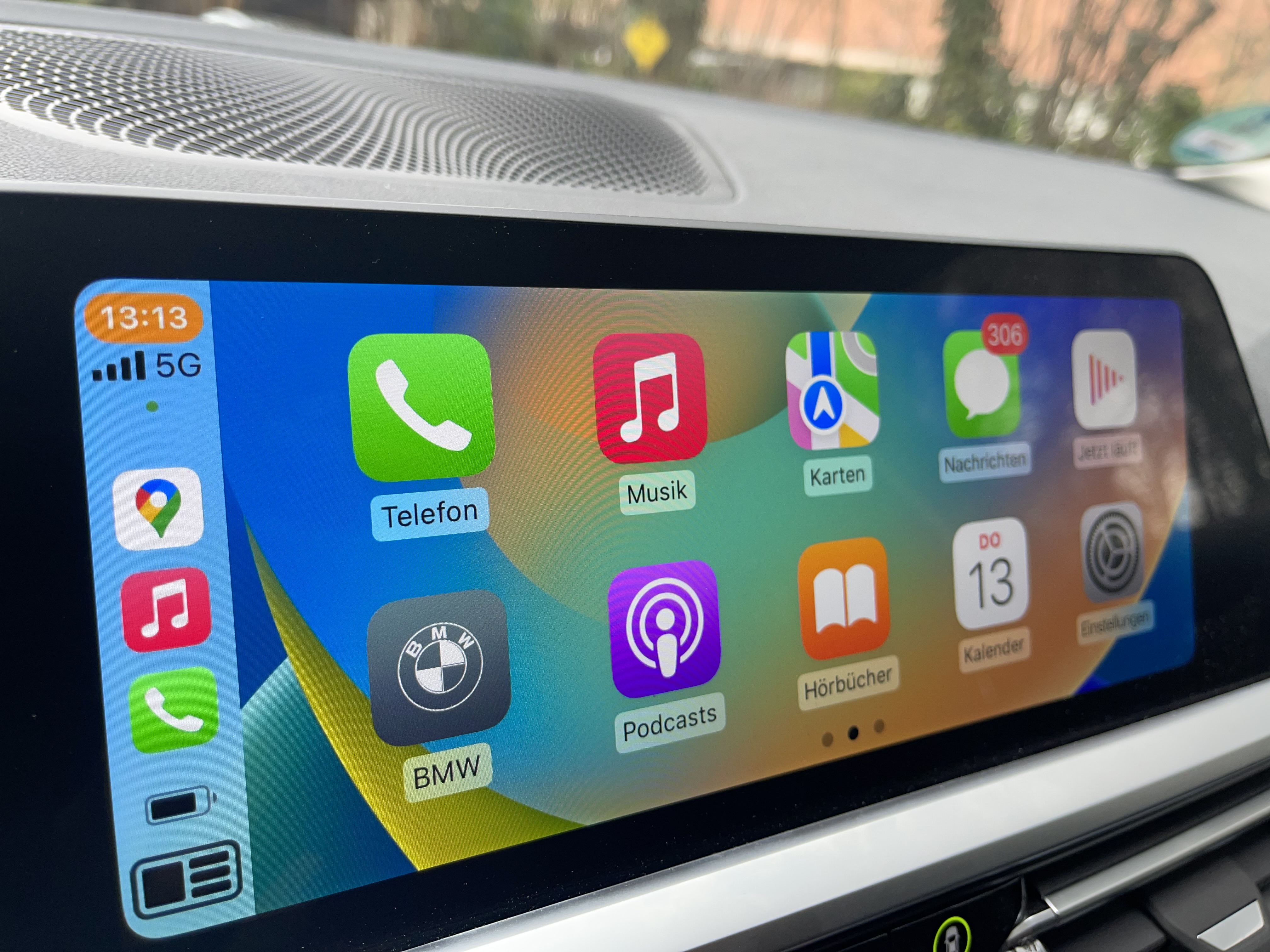 Auto nachrüsten: Apple Carplay, Android Auto, DAB+ & Co. für