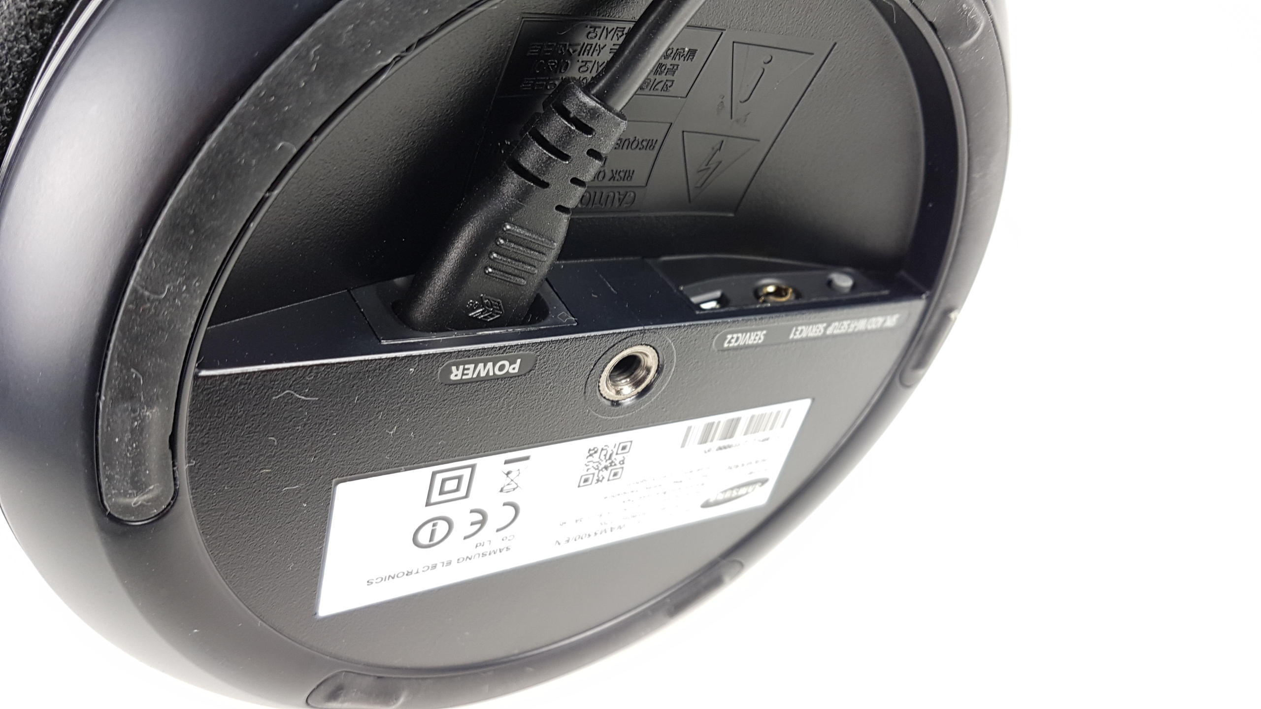 Samsung R5: 360-Grad-Multiroom mit sattem Wumms | Heise online bestenlisten