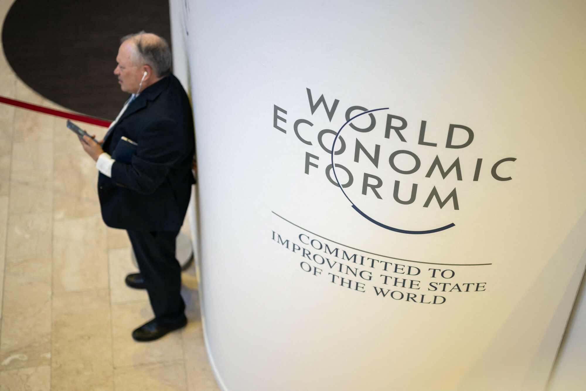 Davos 2023. List ponad 200 miliarderów i milionerów: opodatkujcie nas