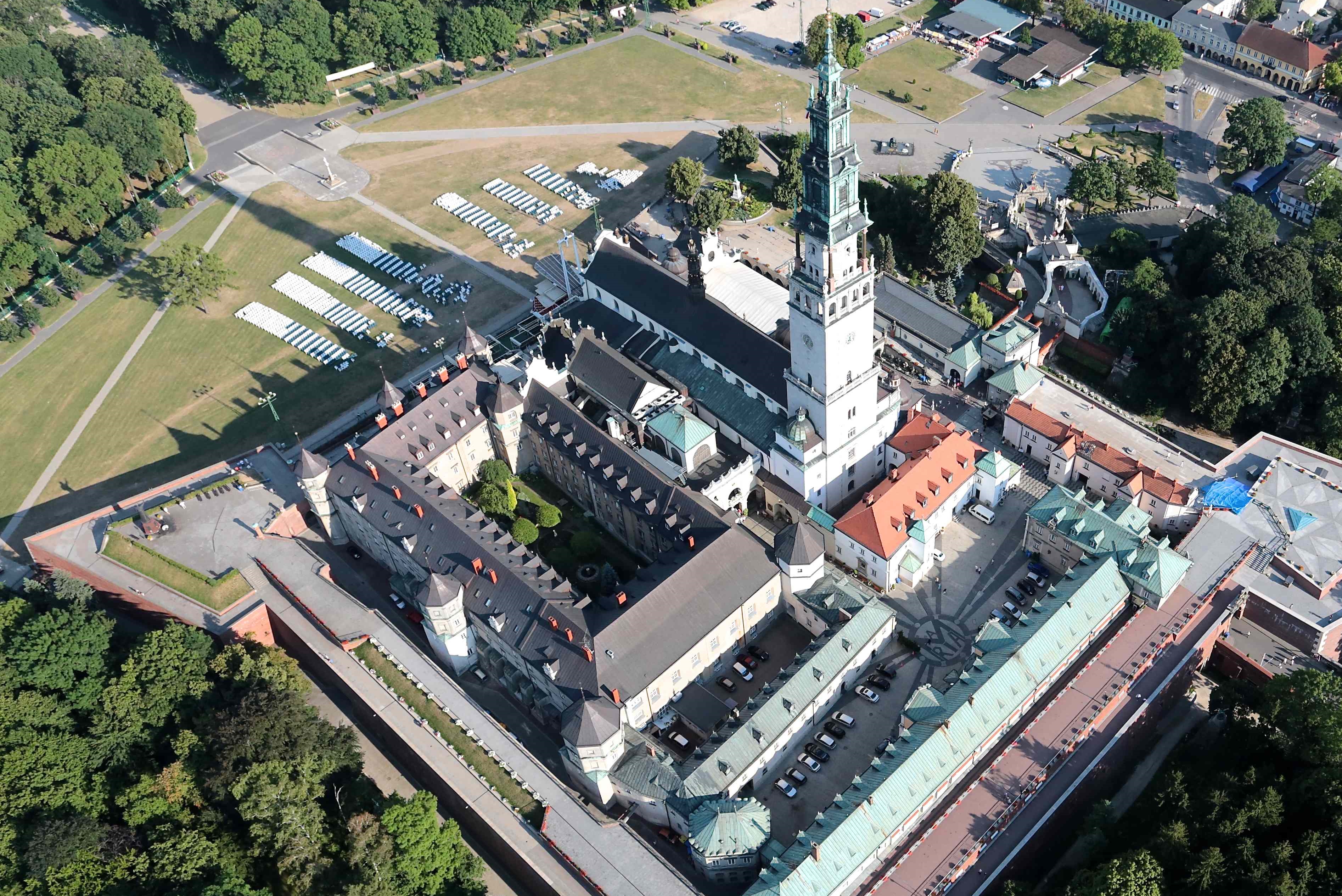 Poznaj interesujących singli - Krzywda: