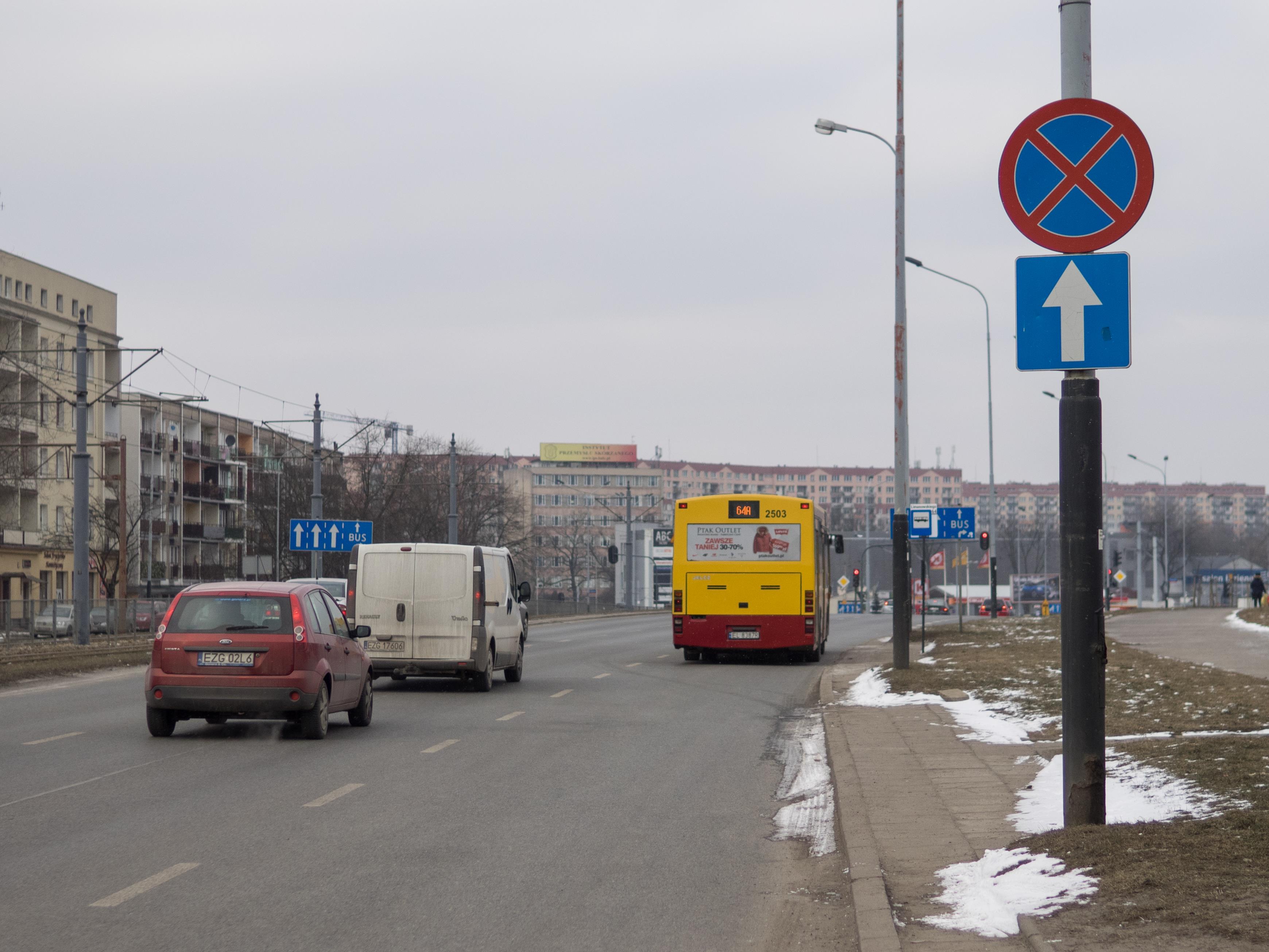 Przystanek autobusowy MPK Łódź na zakazie. Błąd urzędników z Łodzi