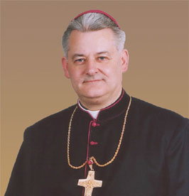 Pert vesztett a megyés püspök - Blikk