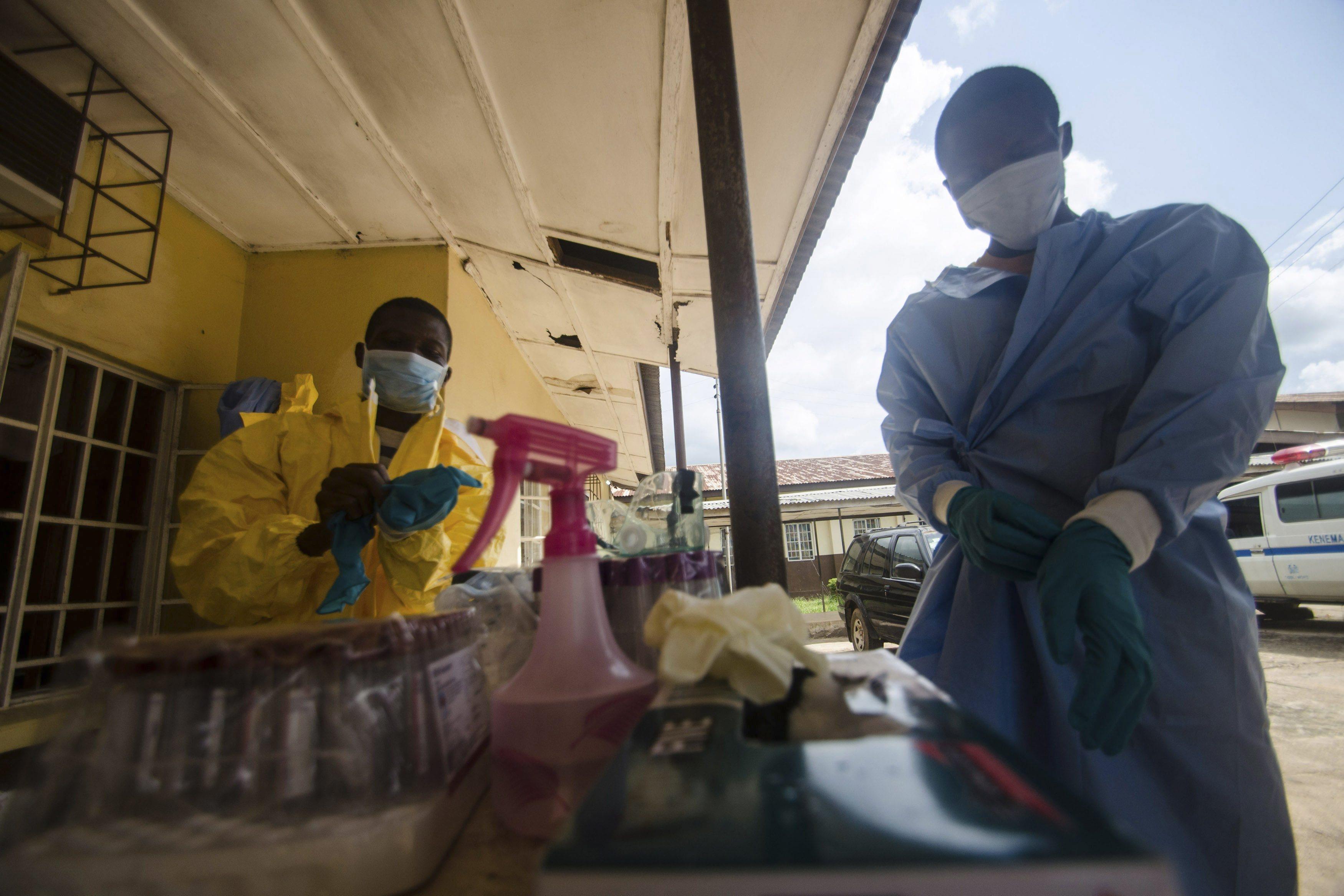 Epidemia Koronawirusa To Dla Lekarzy Czas Wytężonej Pracy Epidemia wirusa Ebola. Ebola objawy leczenie umieralność - Newsweek.pl