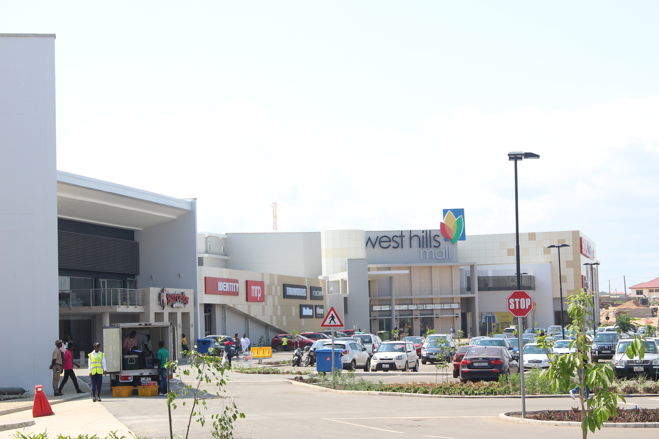 West Hills Mall clarifies incident that led to death of a 32-year-old man on its premises