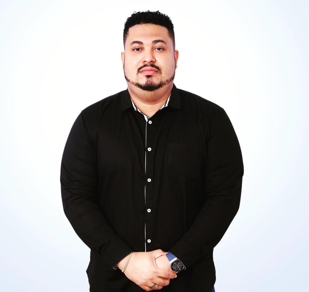 Basil David Anthony receives People\'s Choice Award at the 7th Ghana Forty Under 40 Awards