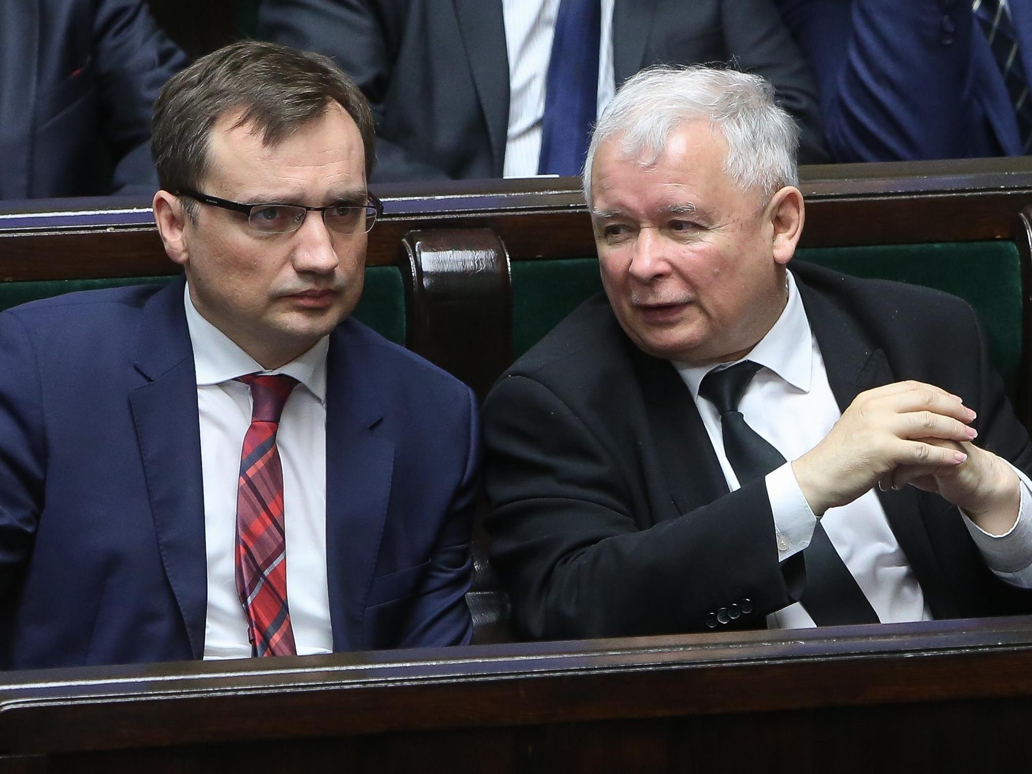Kaczyński i Ziobro przegrywają z sędziami