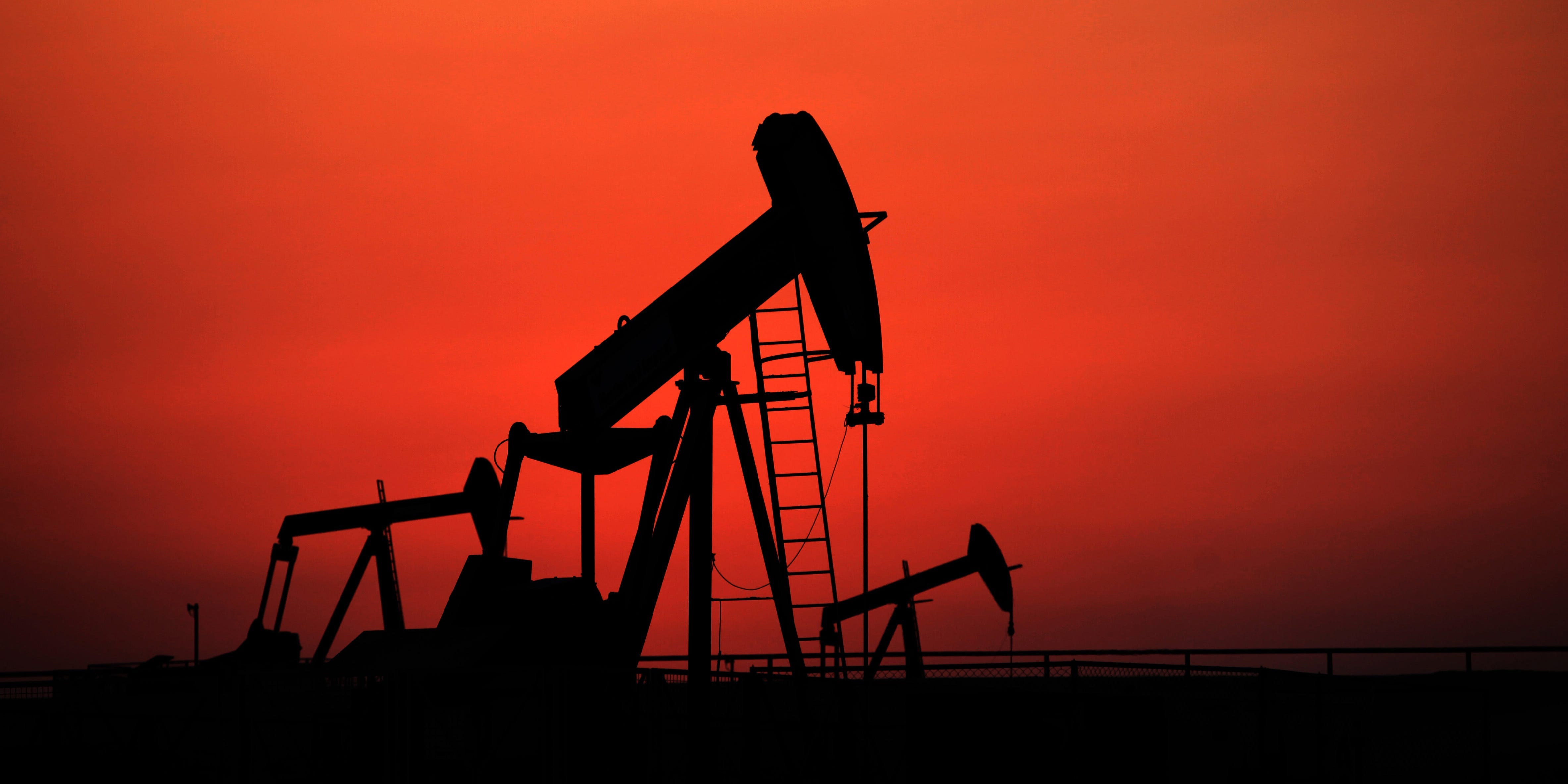 Egypt hits biggest oil and gas jackpot in 15 years with massive desert discovery