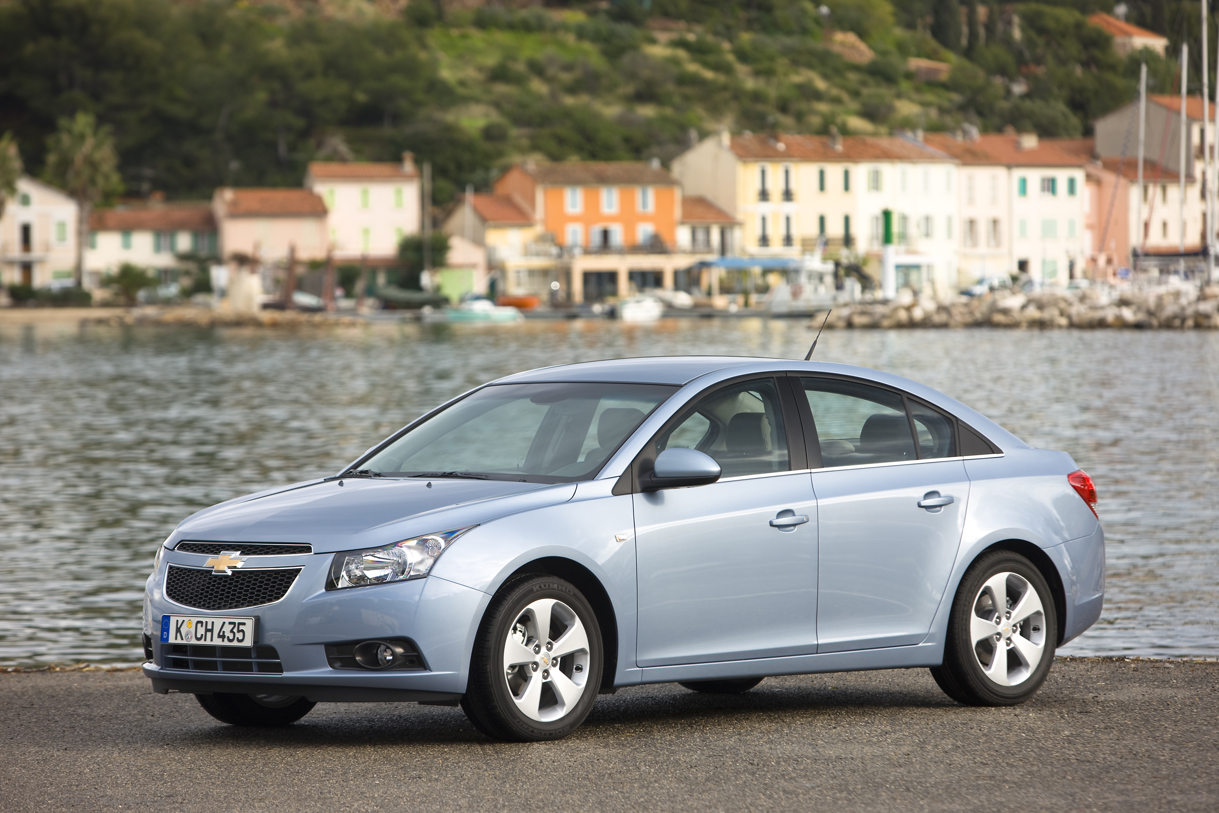 Машина chevrolet cruze фото