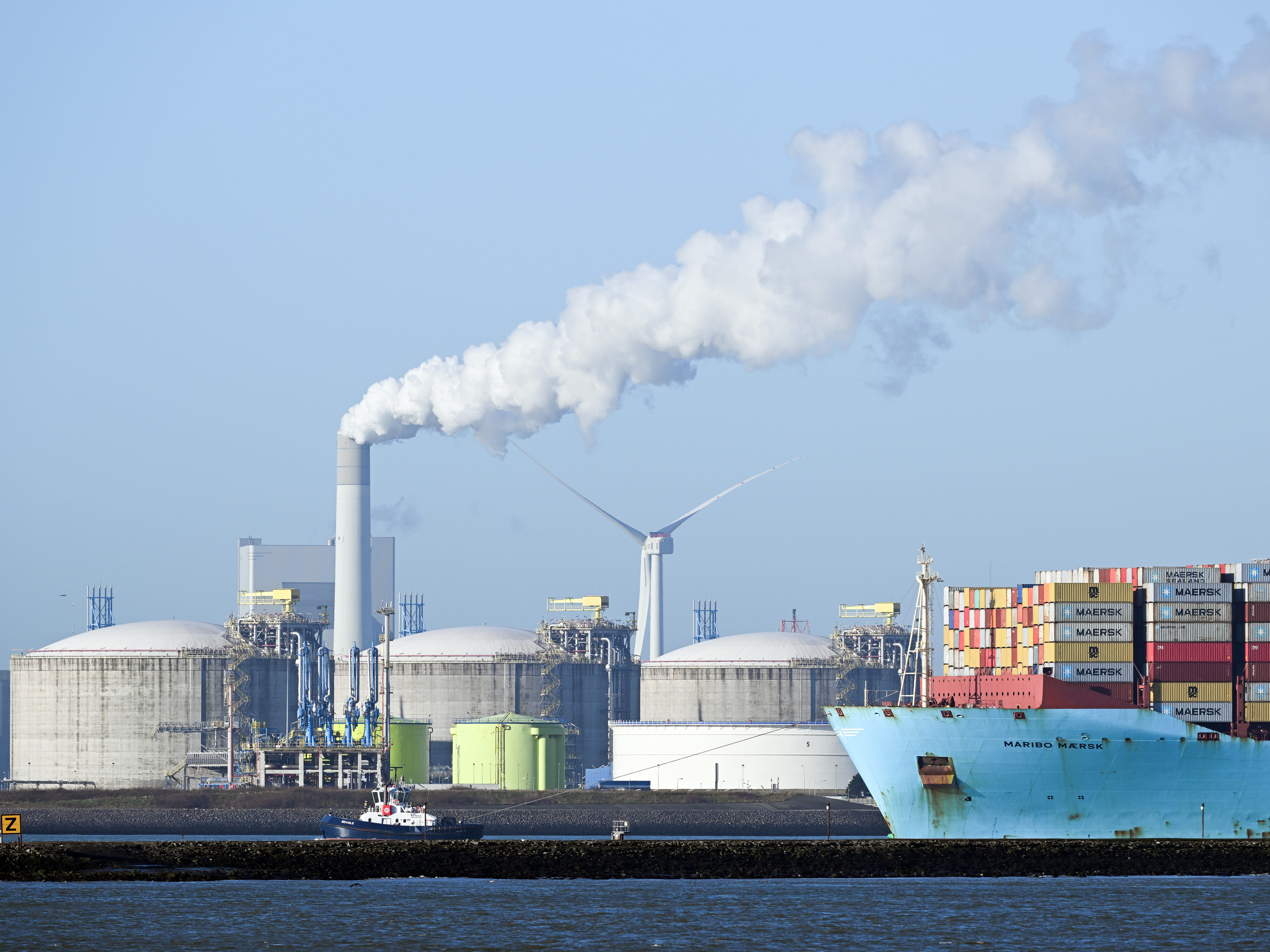 France, US-backed gas megaprojects fuel $5.6 billion FDI inflow in Africa's emerging LNG powerhouse