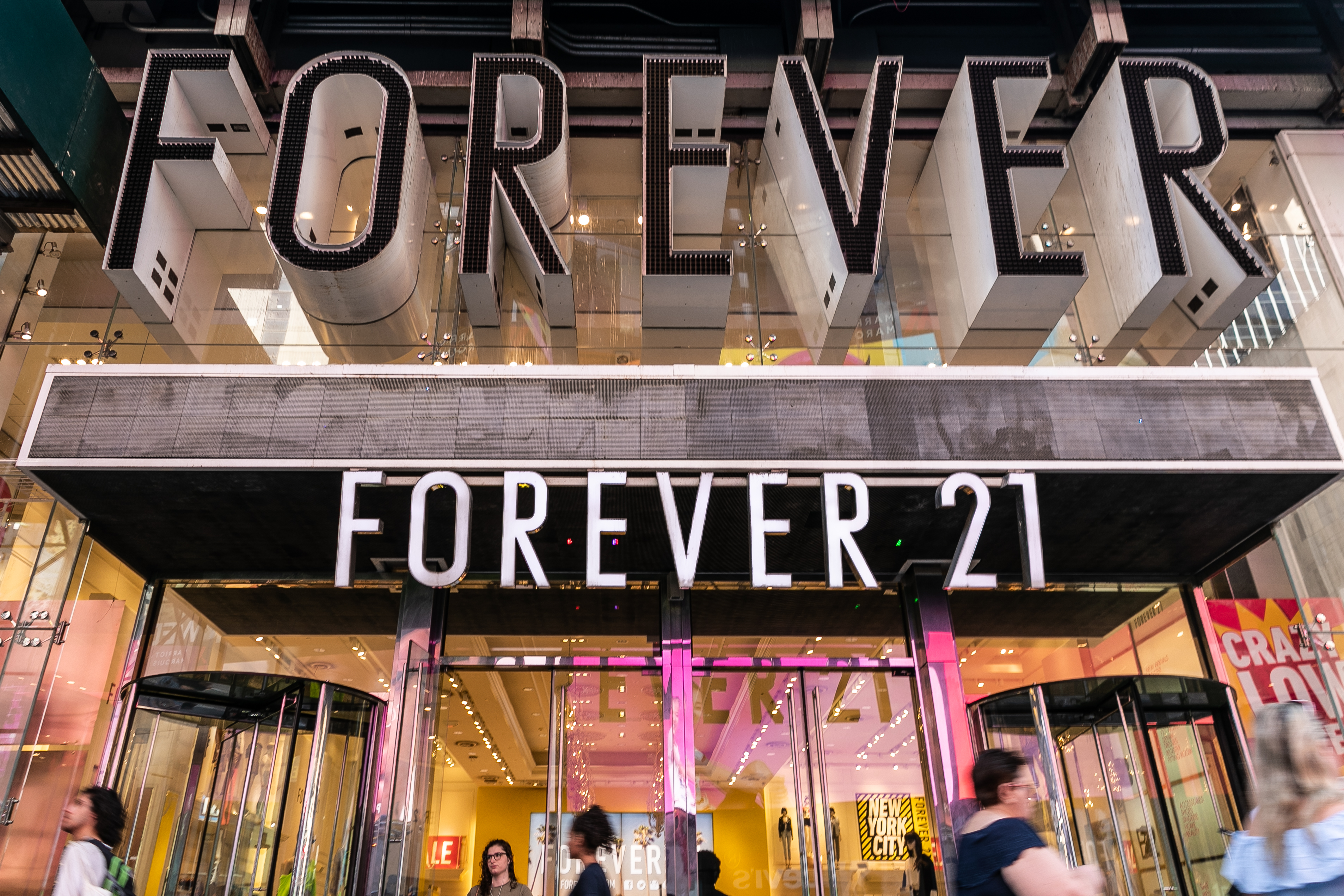 Upadek Forever 21 to przestroga dla branży szybkiej mody [OPINIA] -  Forsal.pl