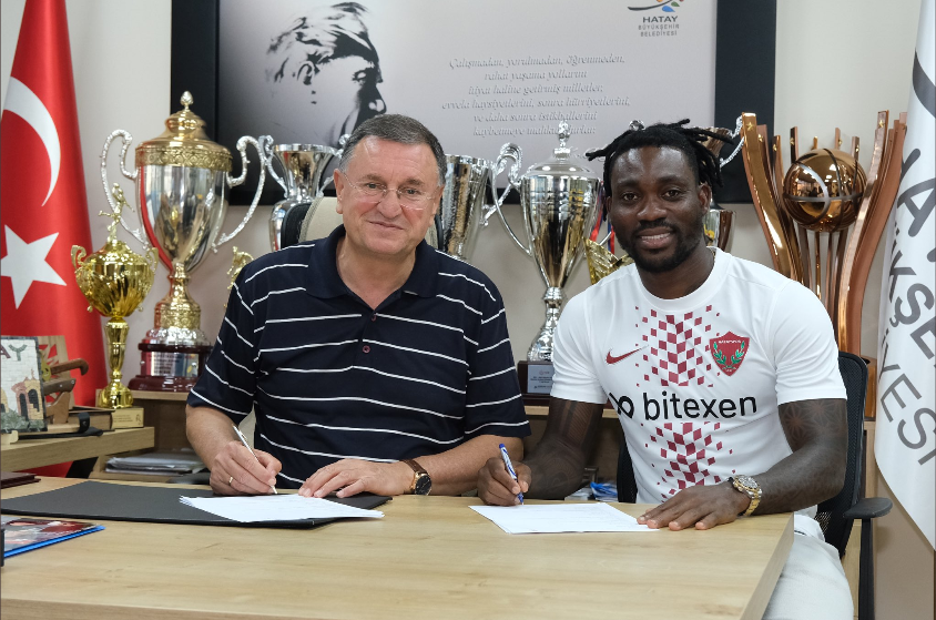Christian Atsu: Ghana winger joins Turkish club Hatayspor