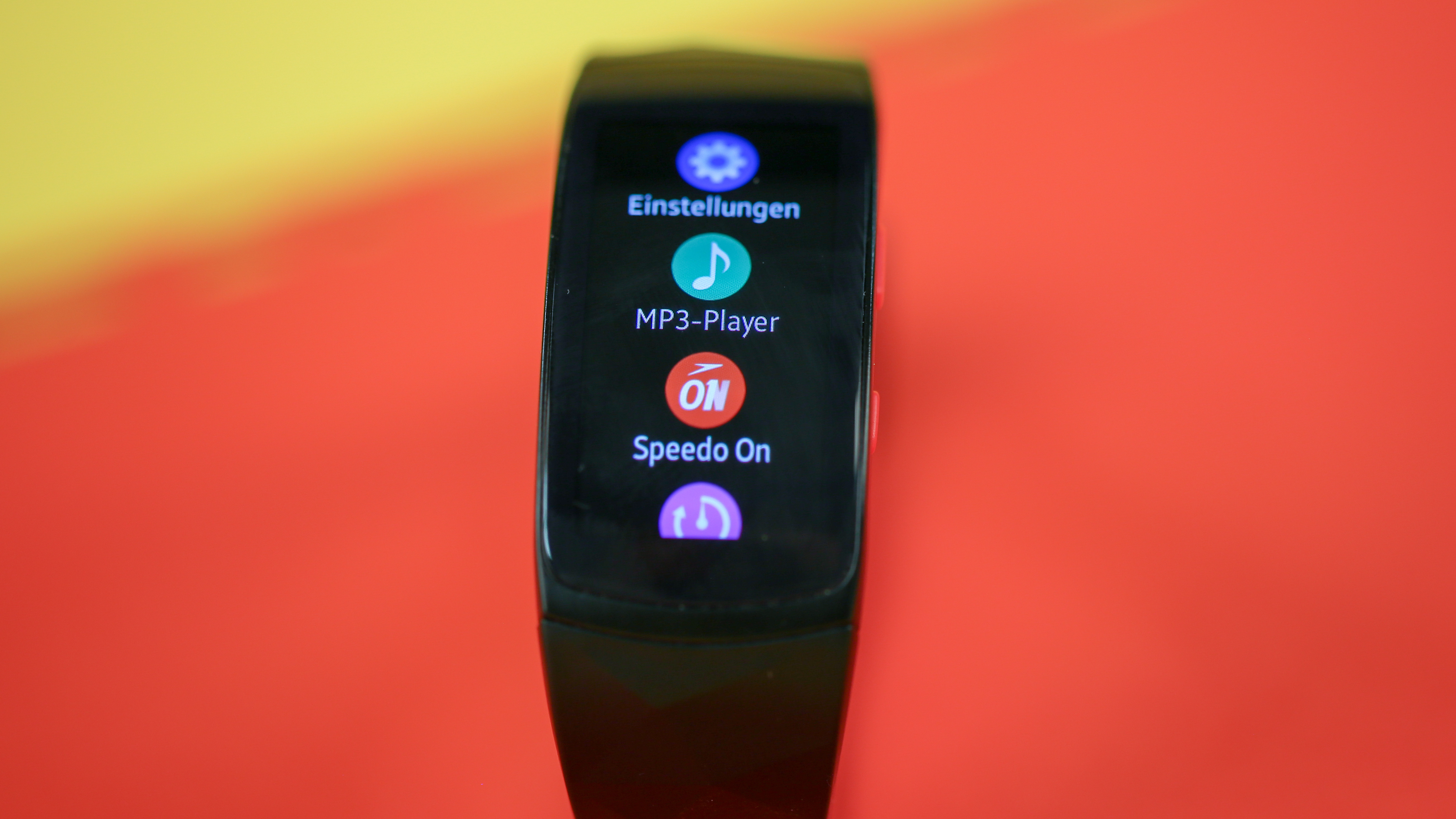 Samsung Gear Fit 2 Pro Im Test Tracker Trifft Smartwatch Techstage