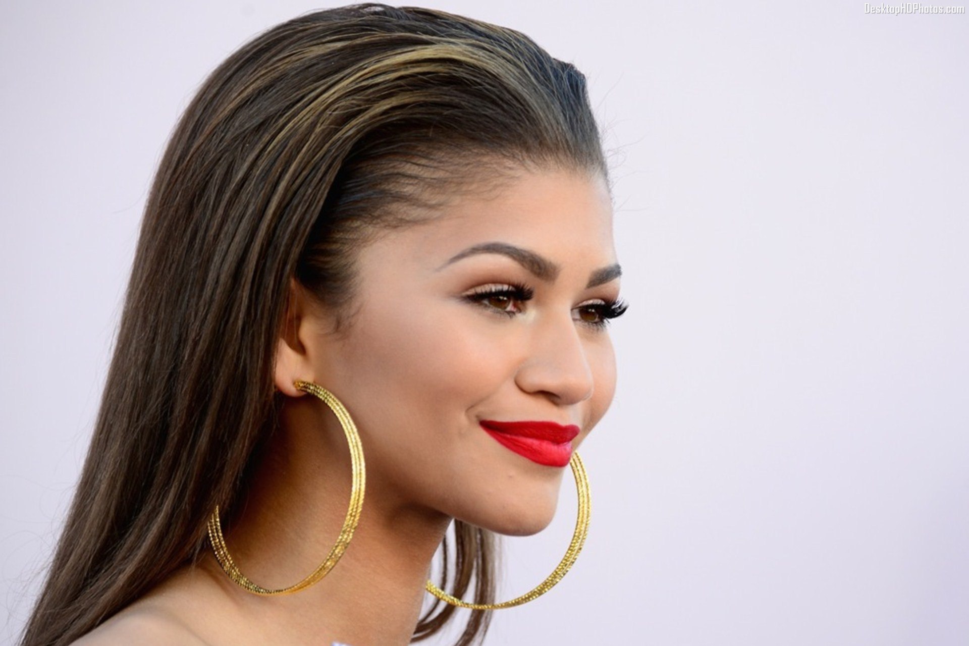 Zendaya grabs two-time Emmy awards as the youngest winner in history