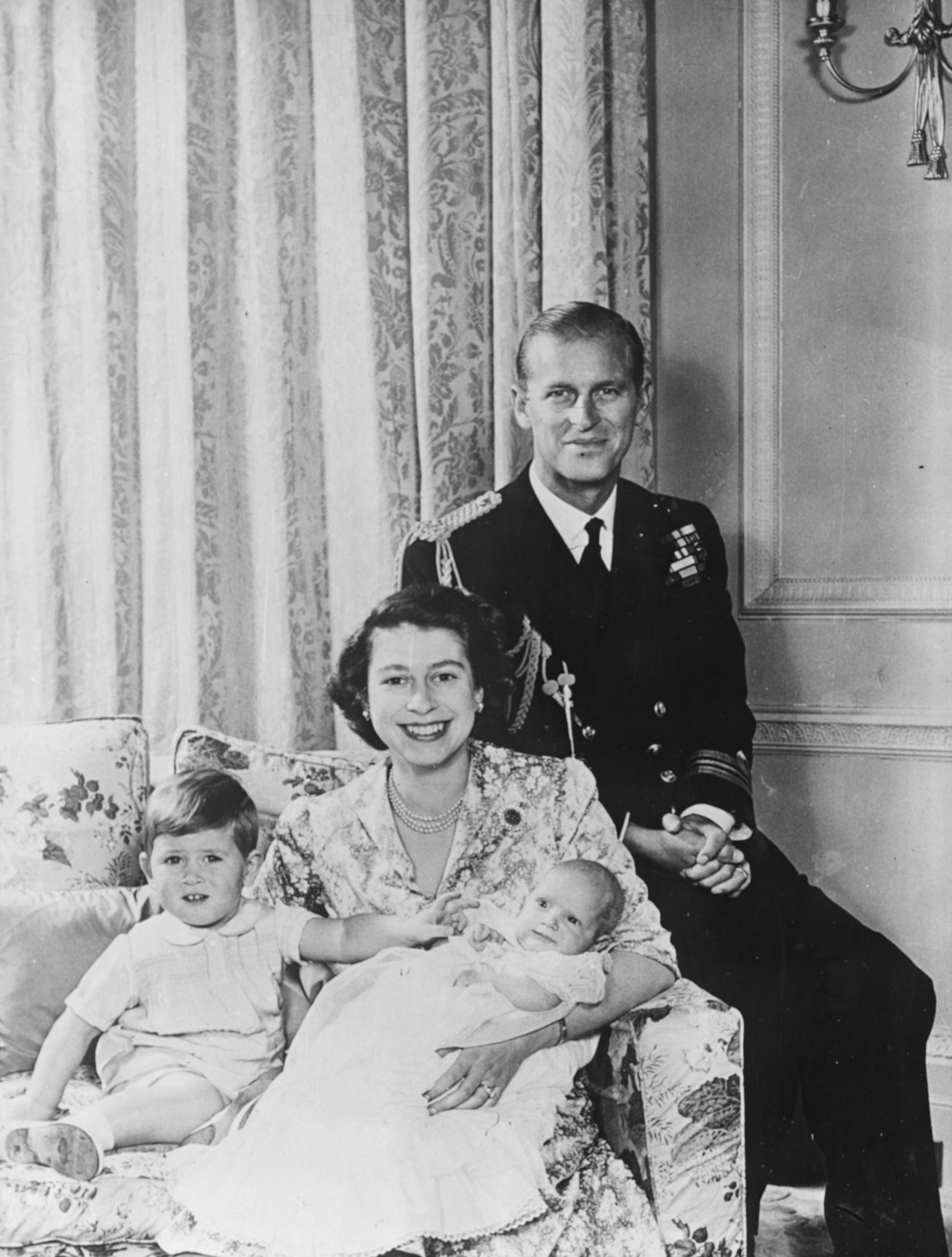 Ksiaze Filip Nie Zyje Historia Milosci Z Krolowa Elzbieta Plejada Pl