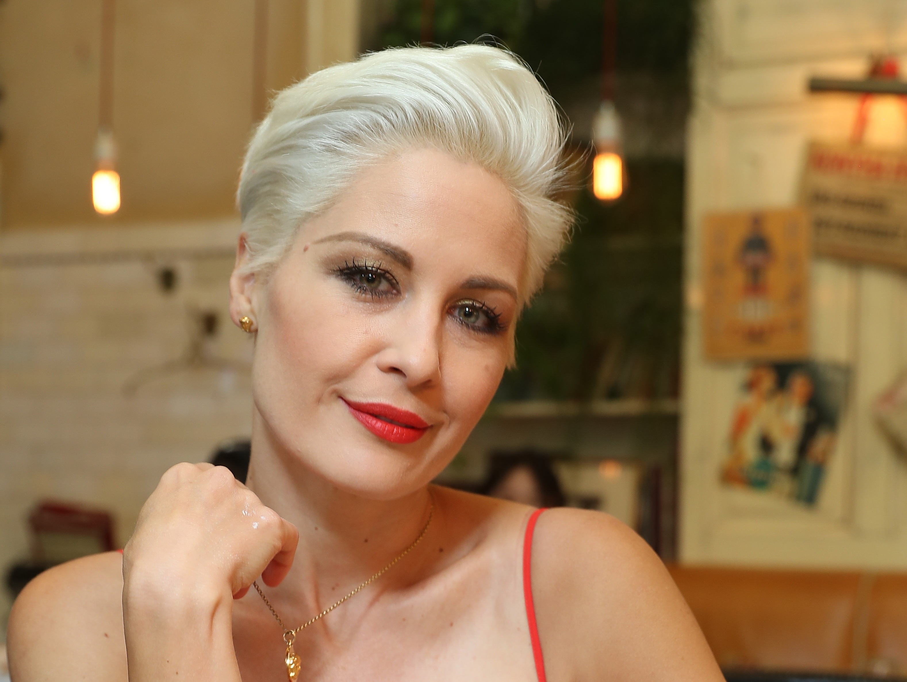 A múltjáról vallott a magyar színésznő: Ettől nem tud megszabadulni - Blikk  Rúzs