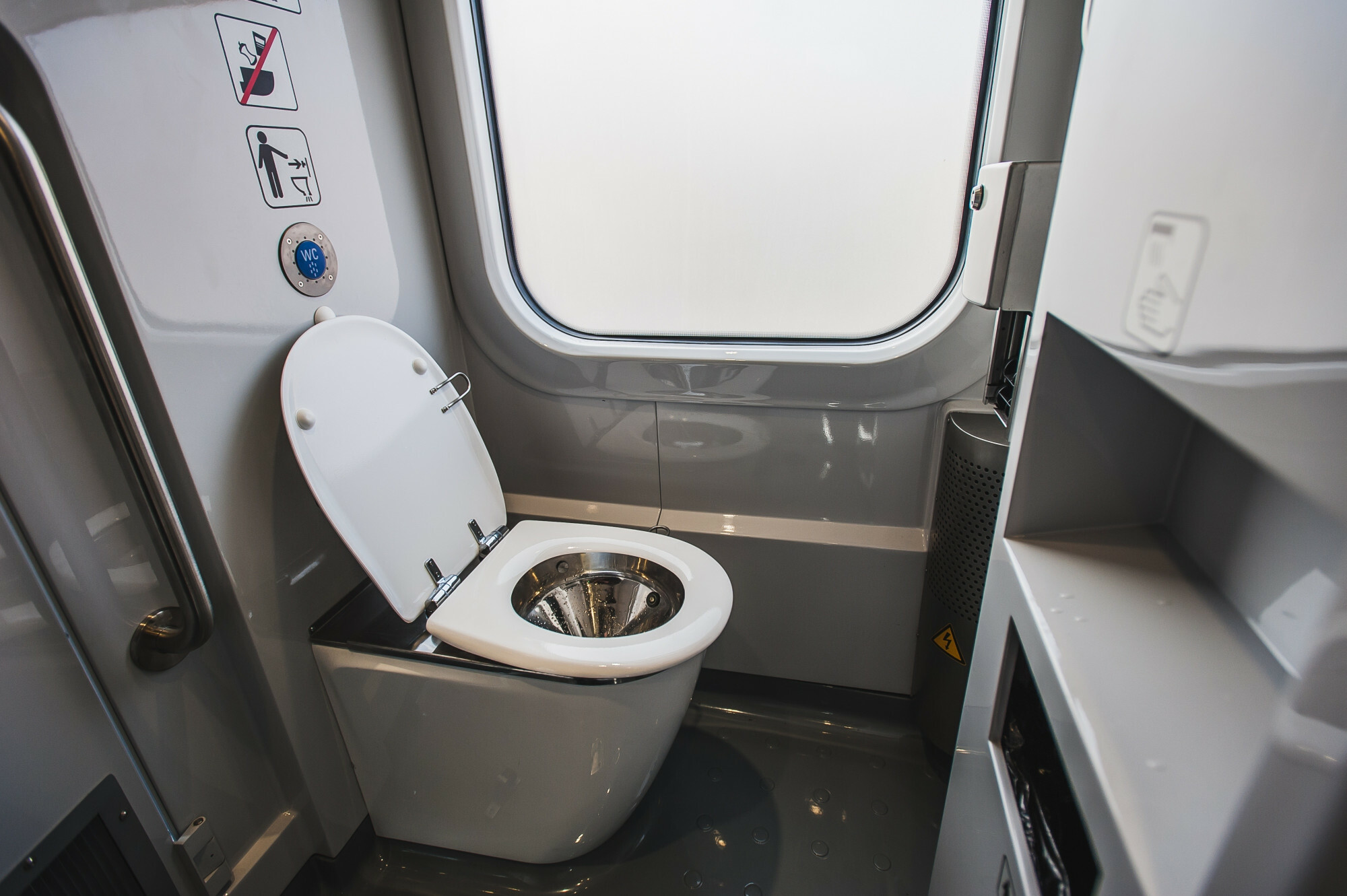 Toaletowa rewolucja na kolei. Tory będą czyste