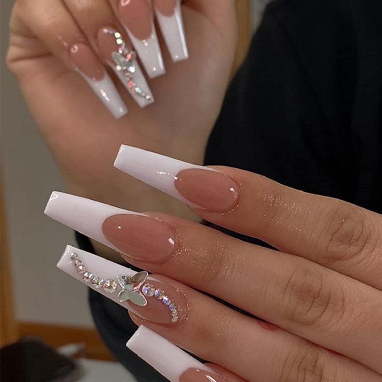 Simple hacks to live with long acrylic nails | Pulse Nigeria