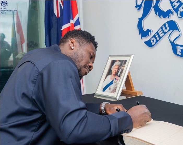 Asamoah Gyan signs book of condolence in memory of Queen Elizabeth II