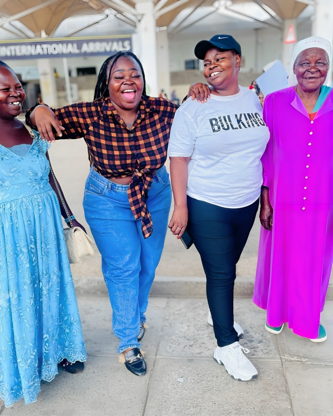 Pritty Vishy overwhelmed in emotional reunion with her mother at JKIA |  Pulselive Kenya