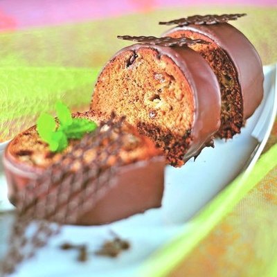 Gyümölcskenyér tortabevonóval