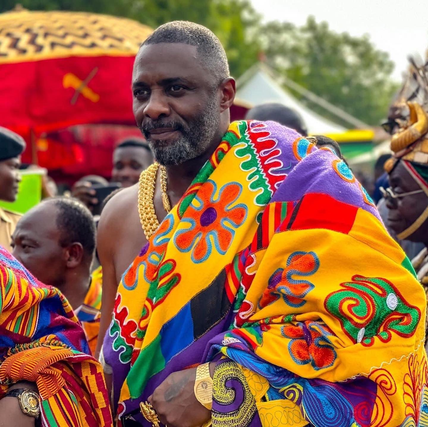 Ghana\'s gift to the world: How Idris Elba served the Ghanaian kente at Akwasidae