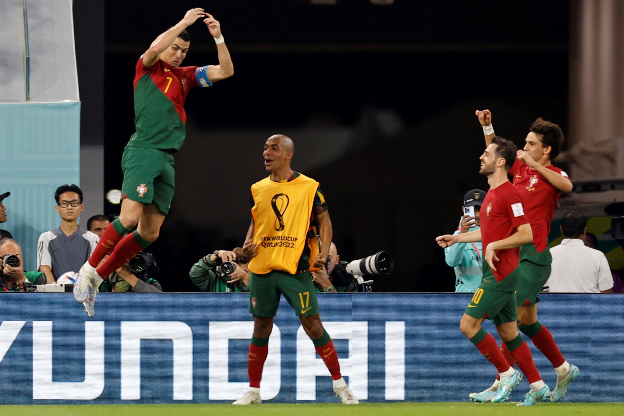 Cristiano Ronaldo celebrated Bruno Fernandes' goal like it was his own