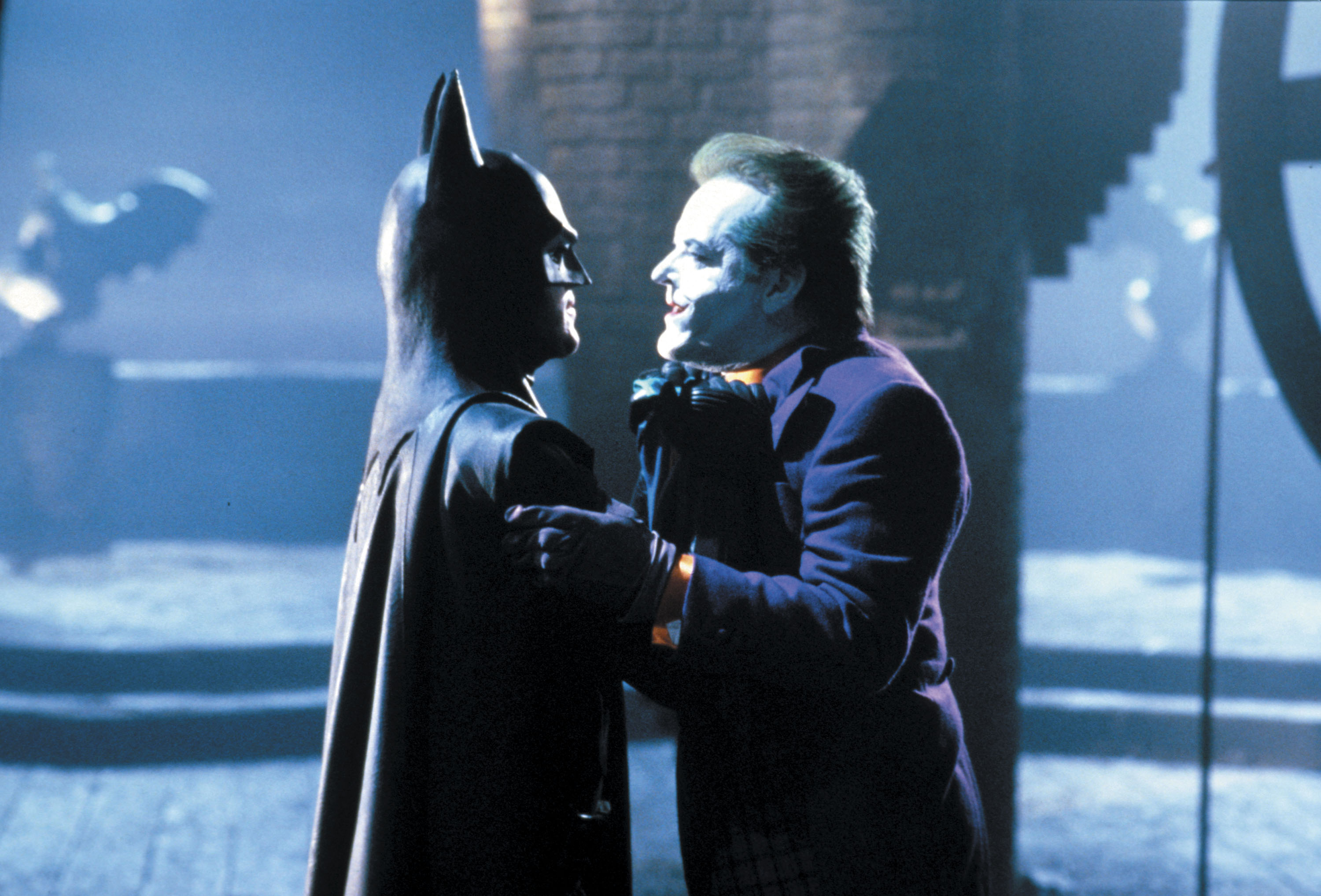 Burton batman. Джек Николсон Бэтмен 1989. Бэтмен тим бёртон 1989.
