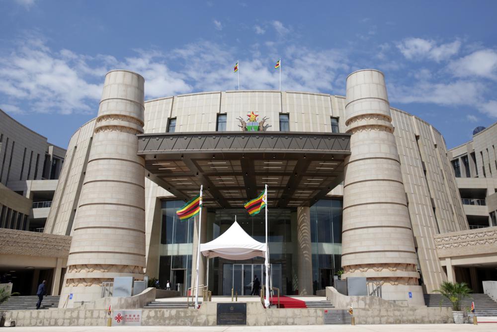 The President of Zimbabwe expresses his pleasure at the new Chinese built government house in the country