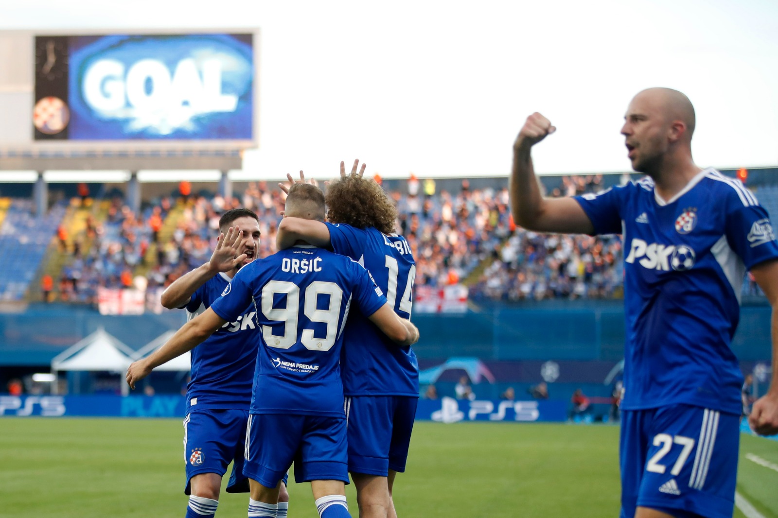 Dinamo Zagreb held on for a 1-0 win against Chelsea on Tuesday night in the Champiosn League