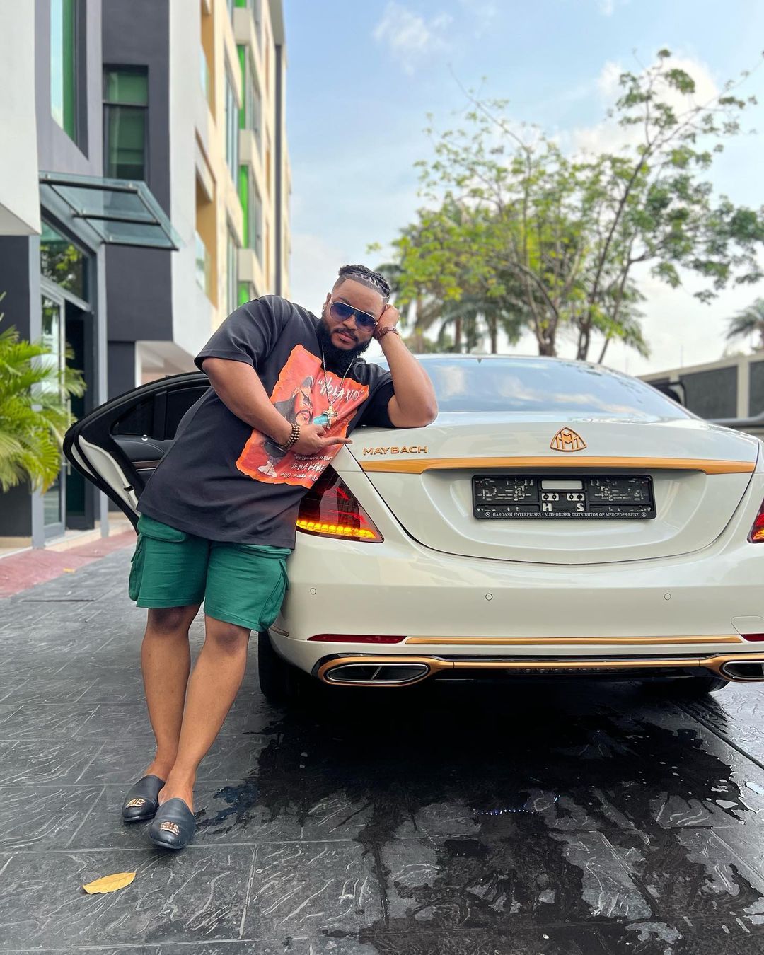Whitemoney joins Maybach owners' gang