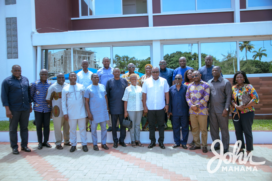 Mahama meets NDC MPs who lost their seat